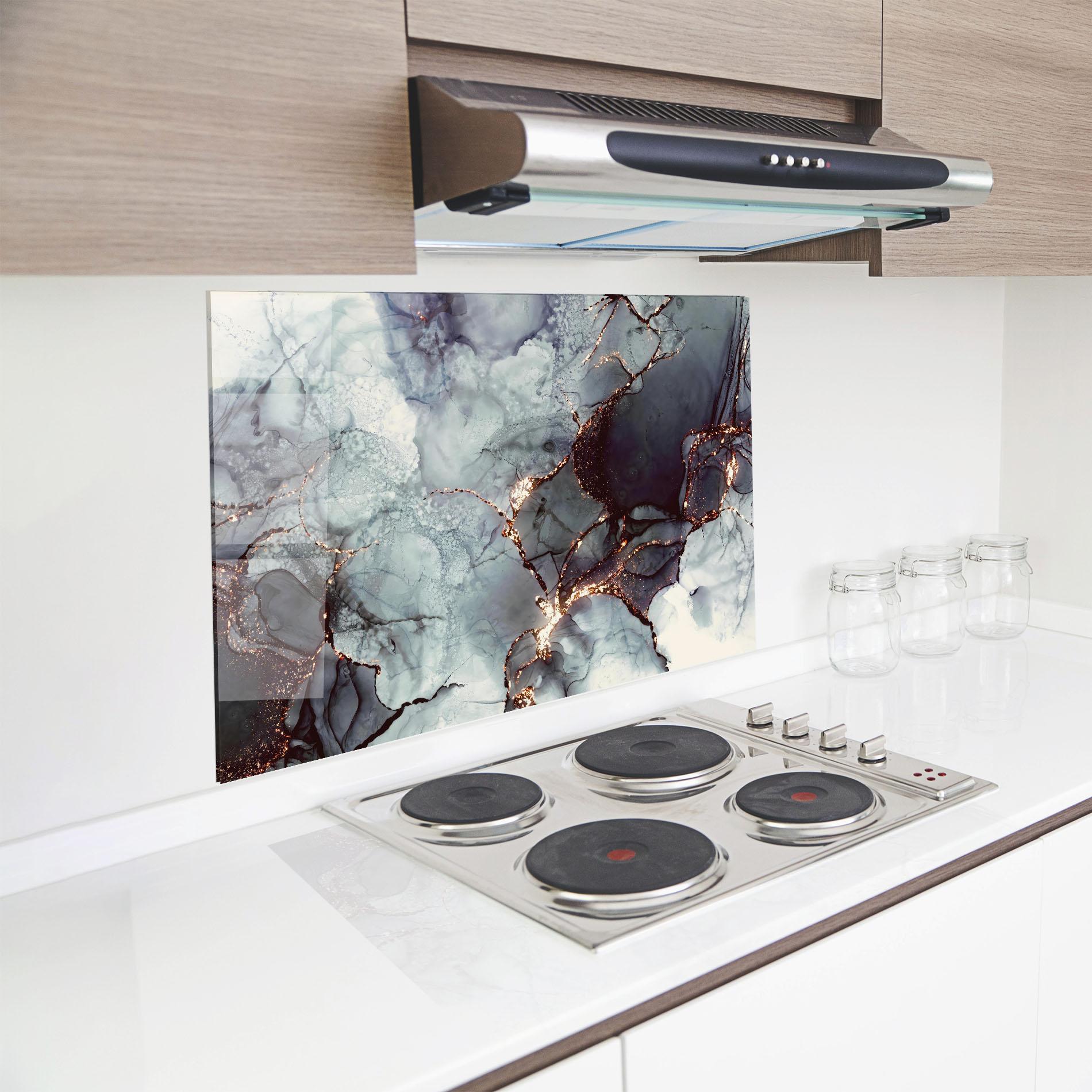 Panel Szklany do Kuchni Abstract Gold Path mockup 8