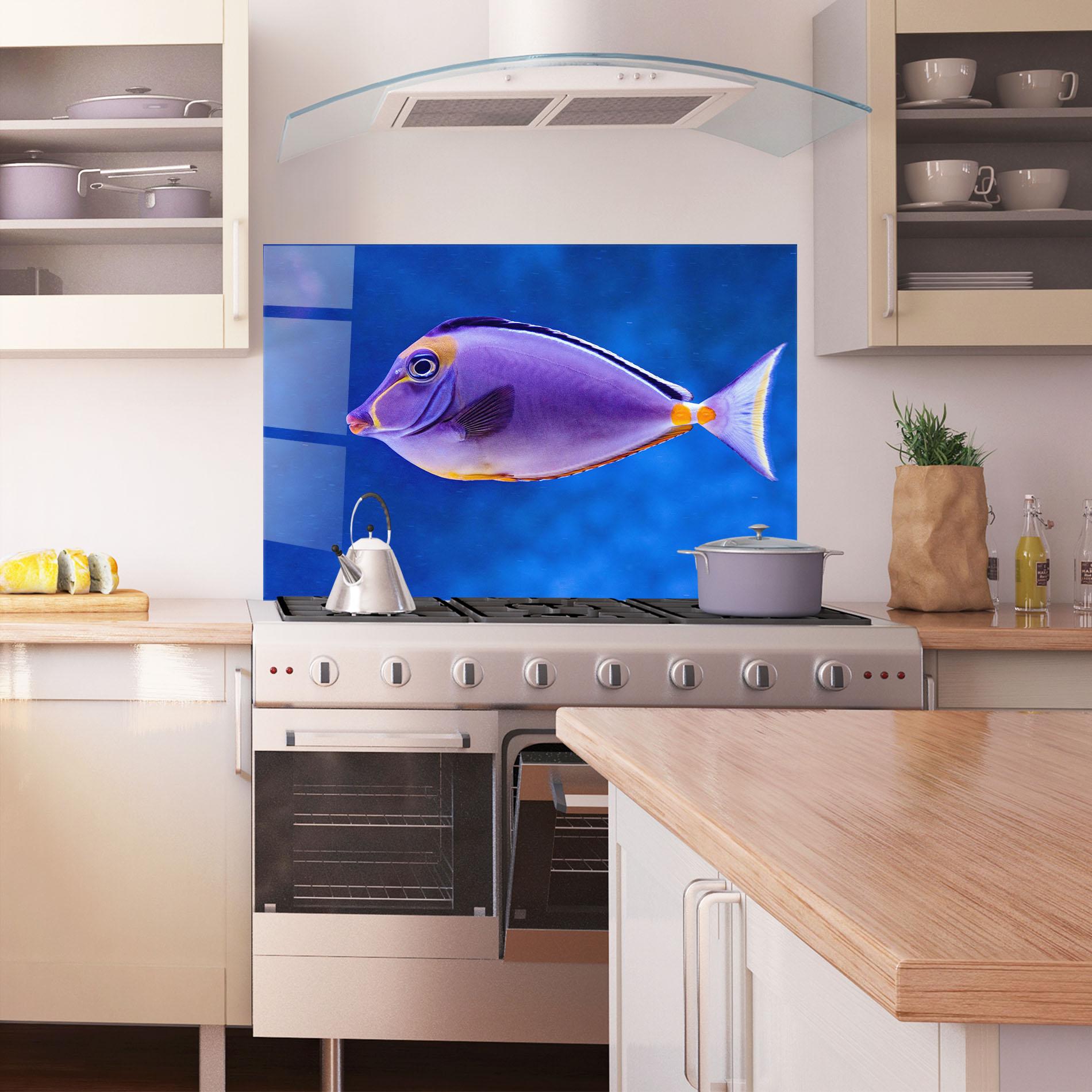 Panel Szklany do Kuchni Pink Lips Fish mockup 1