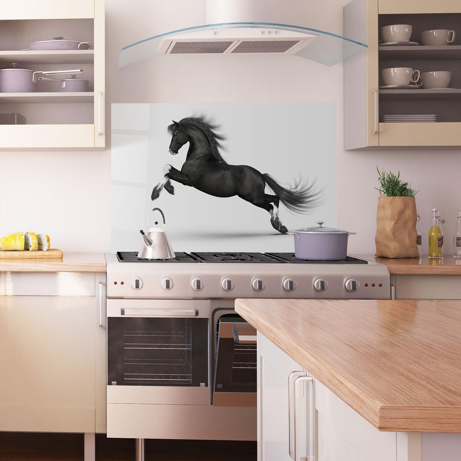 Panel Szklany do Kuchni Black Horse Galloping mockup 1