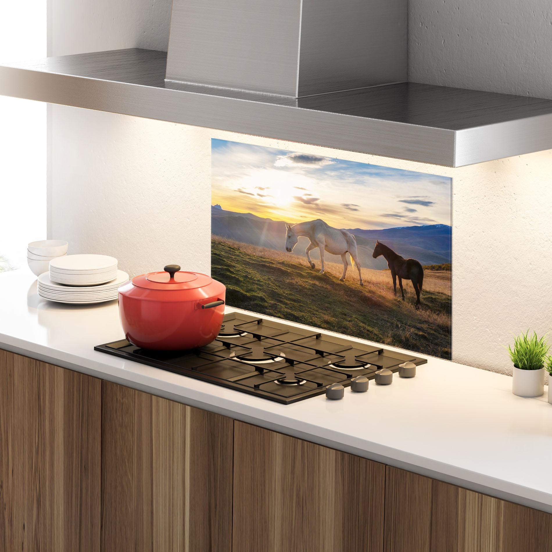 Panel Szklany do Kuchni Mountain White Horse mockup 4