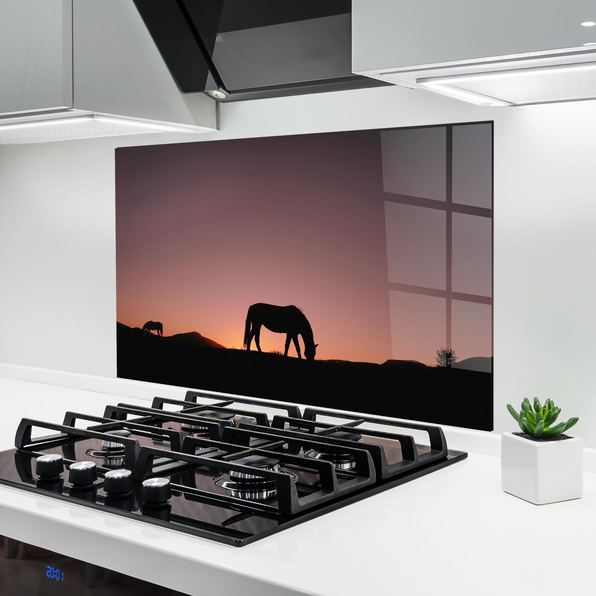 Panel Szklany do Kuchni Horse Silhouette mockup 6