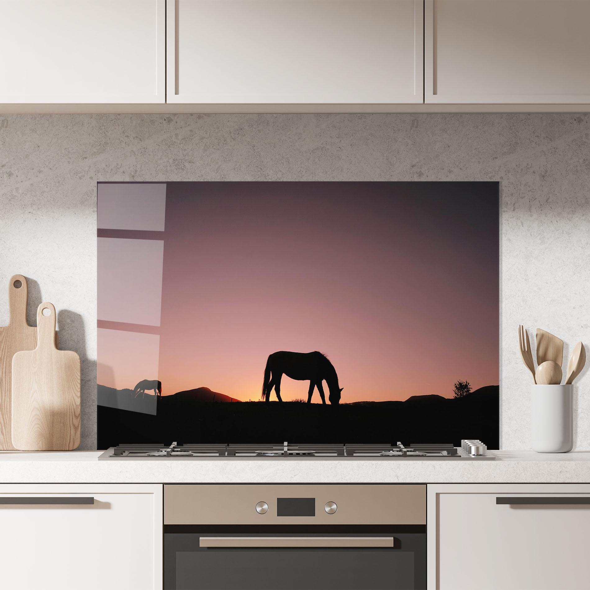 Panel Szklany do Kuchni Horse Silhouette mockup 7