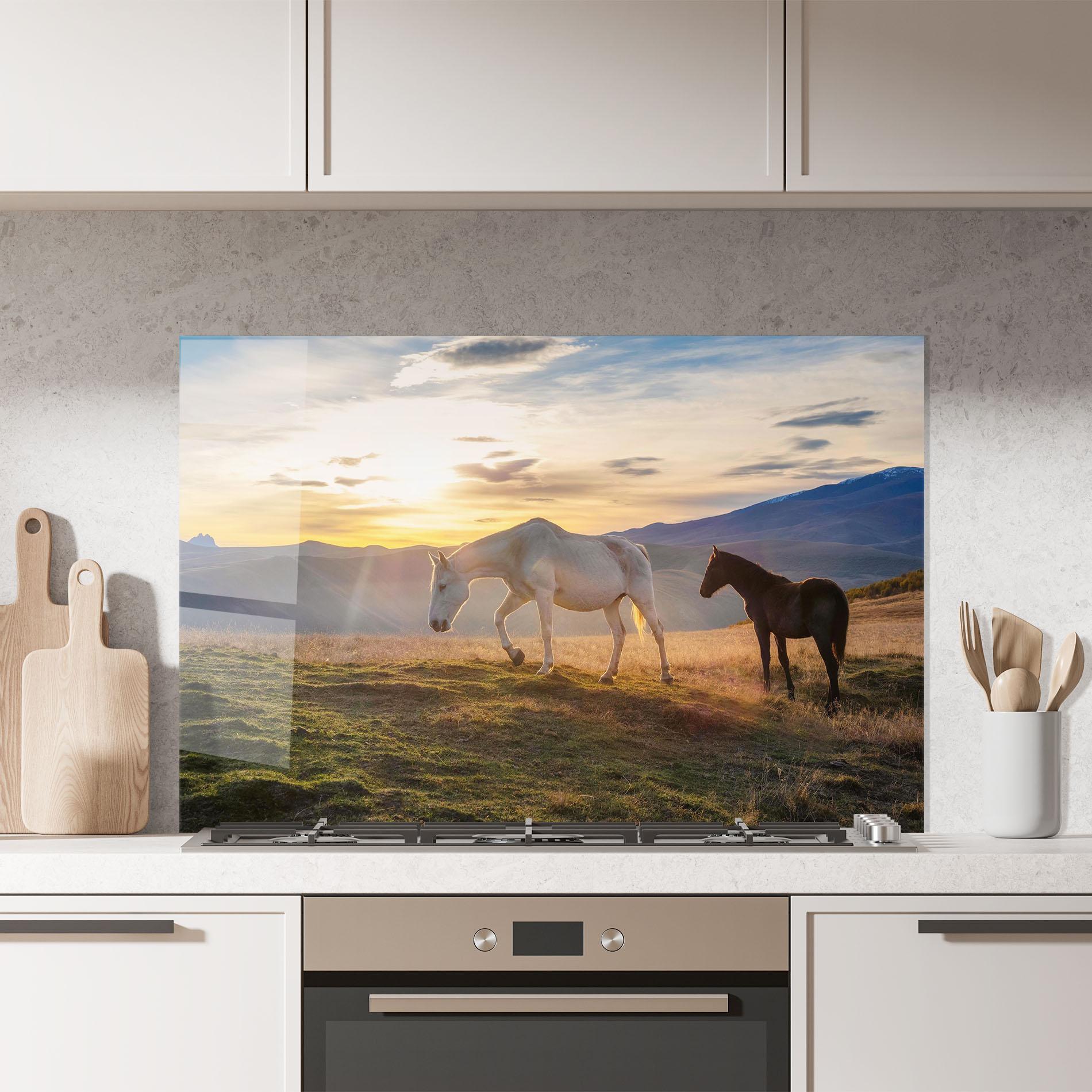Panel Szklany do Kuchni Mountain White Horse mockup 7
