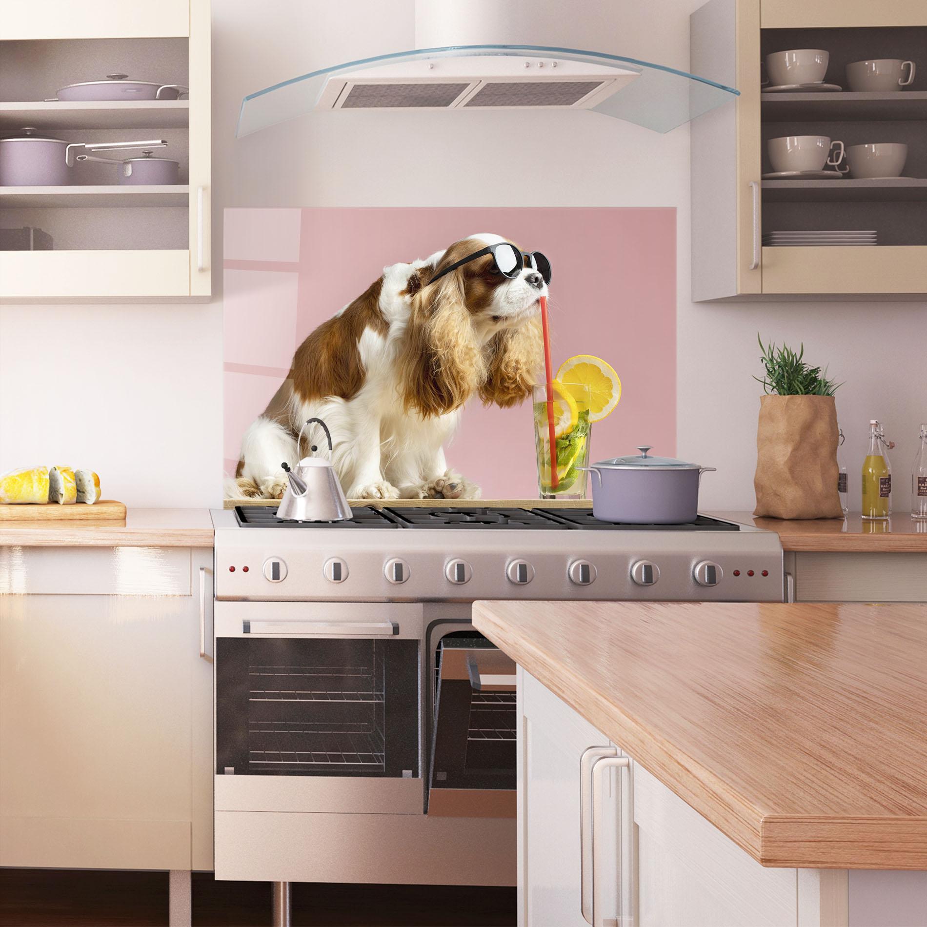 Panel Szklany do Kuchni Dog With Juice mockup 1