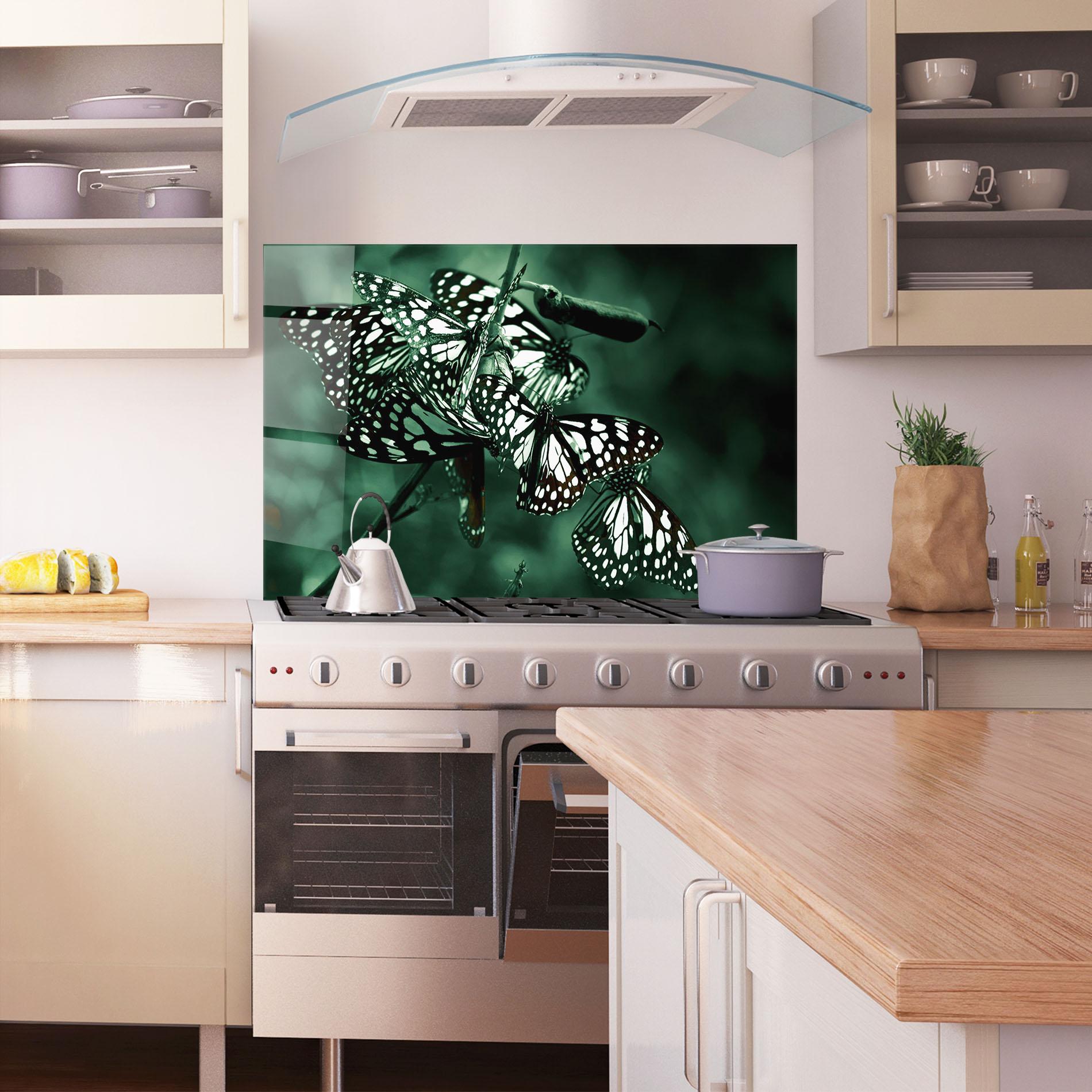 Panel Szklany do Kuchni Black White Butterflies mockup 1