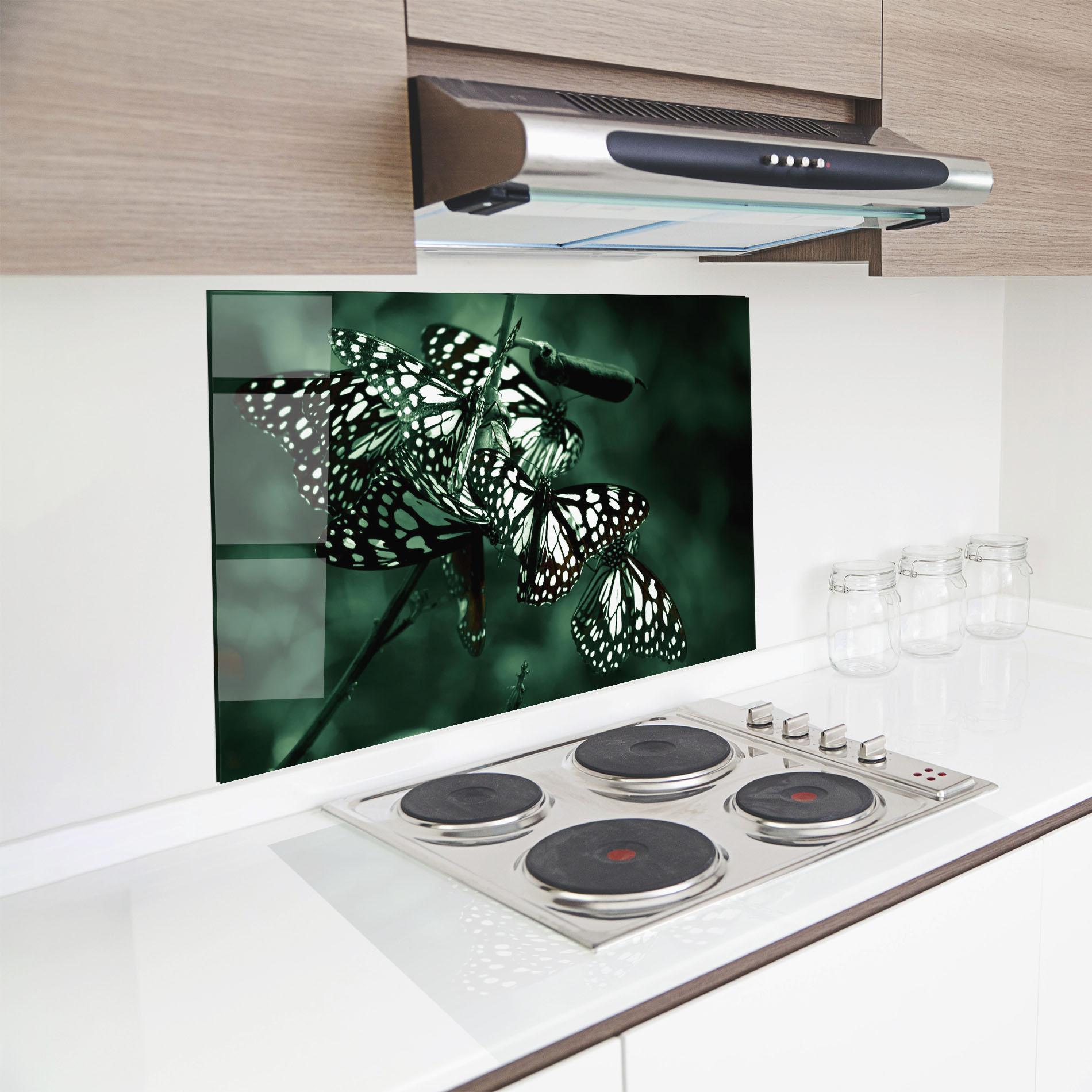 Panel Szklany do Kuchni Black White Butterflies mockup 8