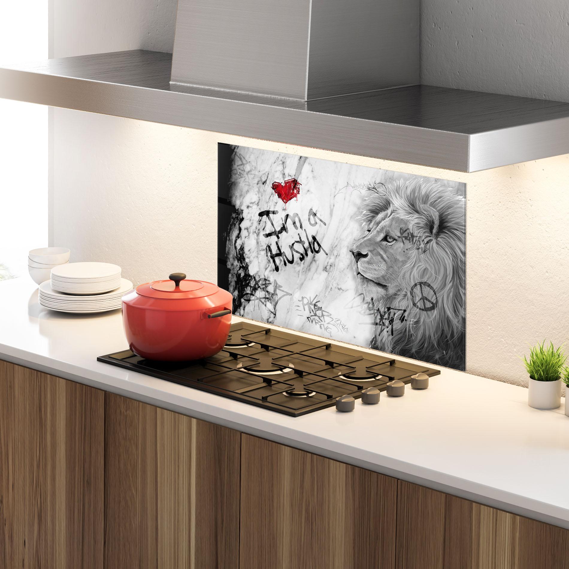 Panel Szklany do Kuchni Lion Hustler mockup 4