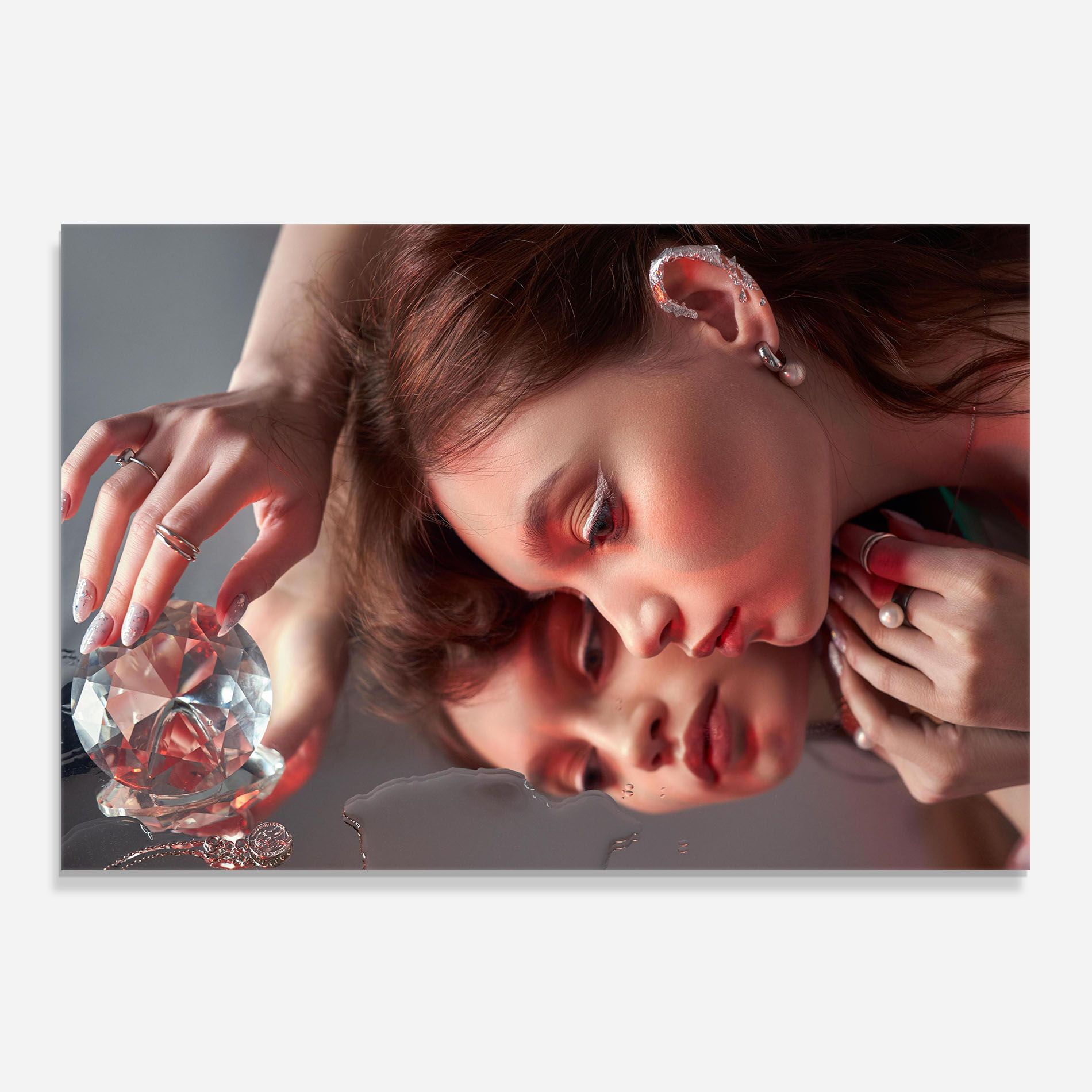 Big Diamond Hand mockup 0