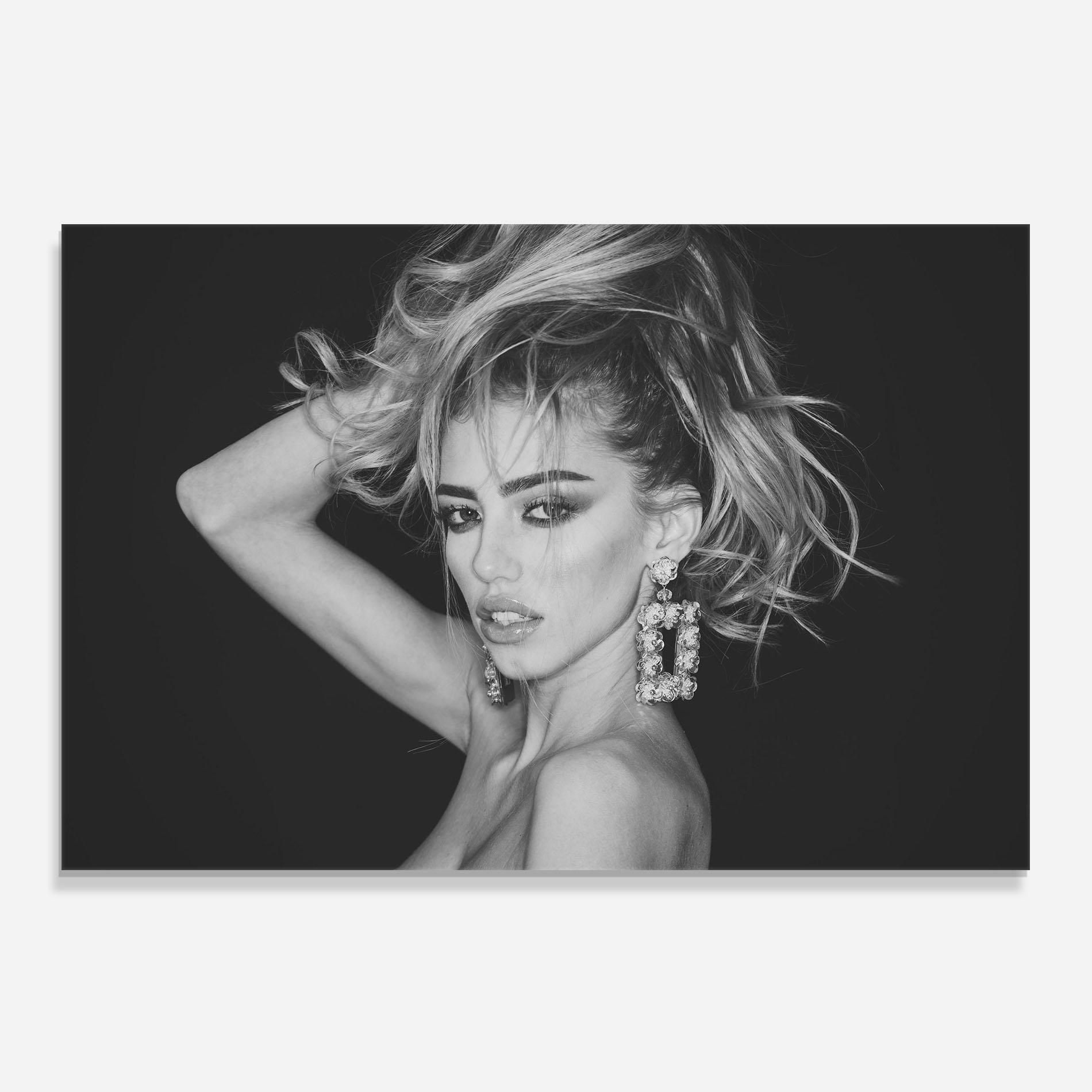 Panel Szklany do Kuchni Grey Flower Earrings mockup 0