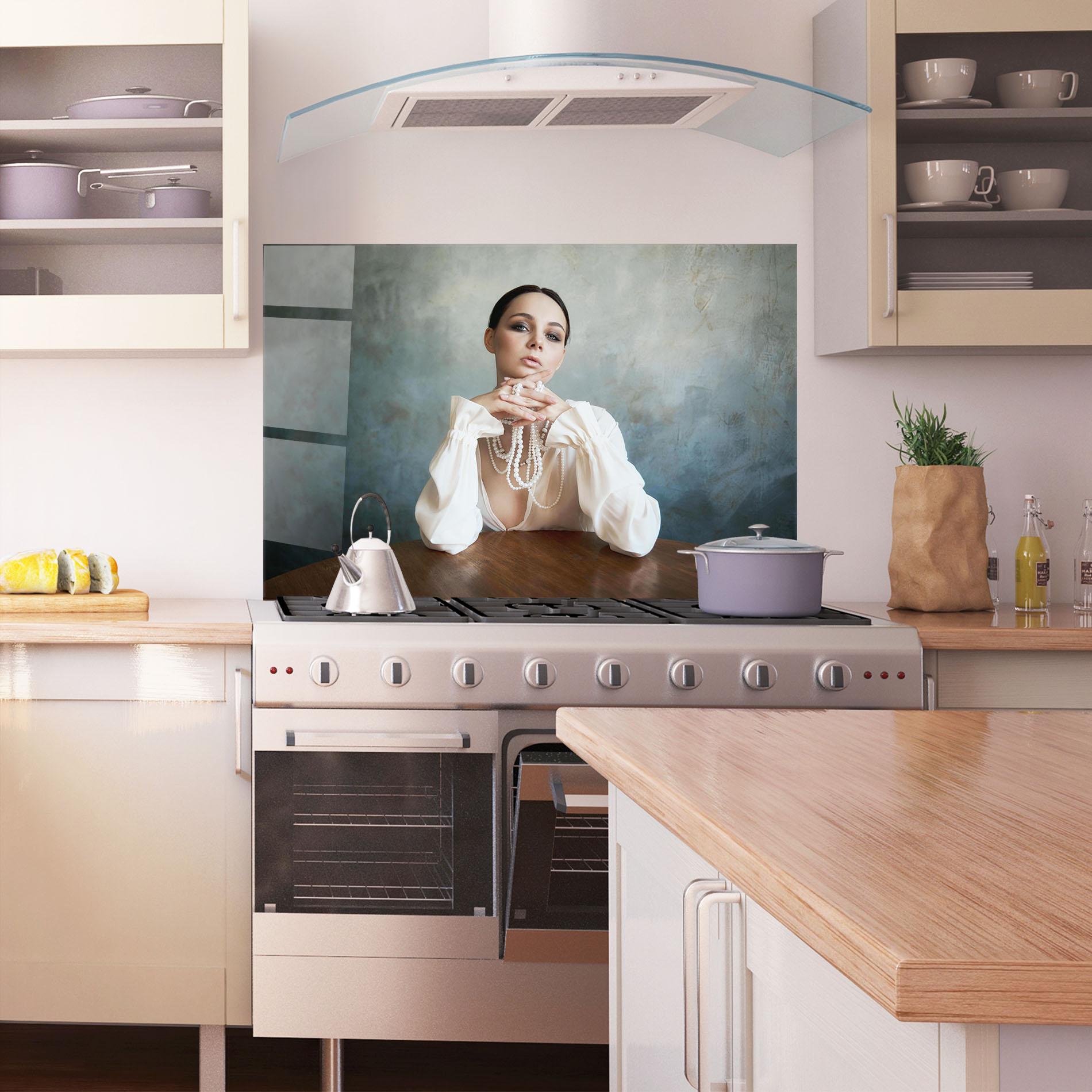 Panel Szklany do Kuchni Girl White Pearls mockup 1