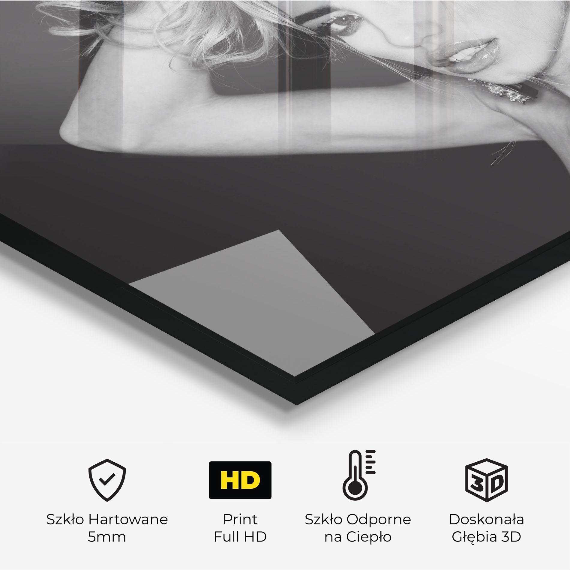 Panel Szklany do Kuchni Grey Flower Earrings mockup 2