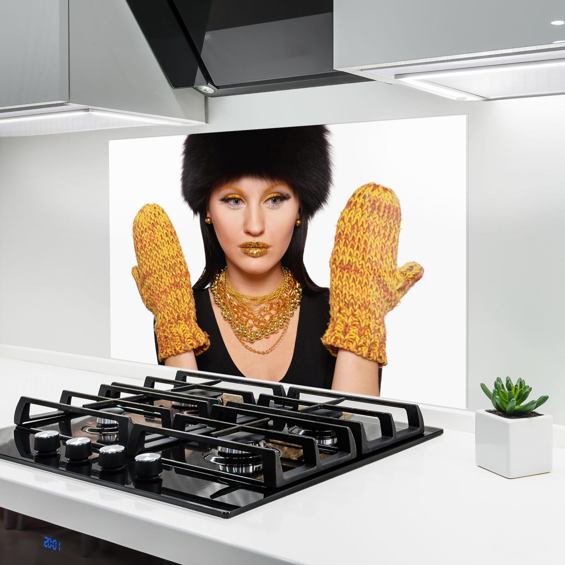 Panel Szklany do Kuchni Iteresting Gold Accessories mockup 6