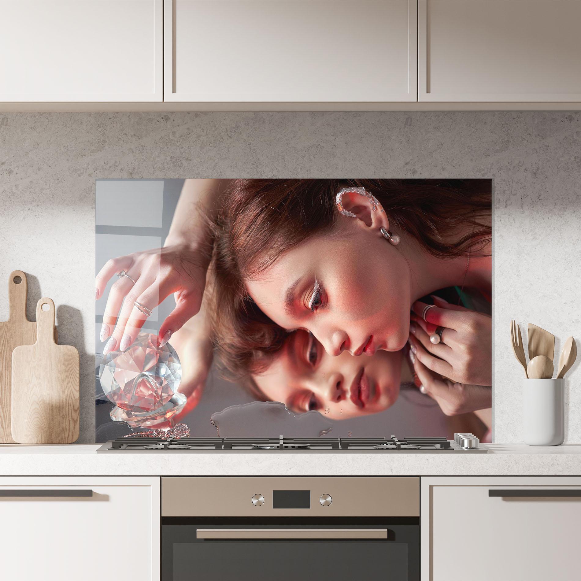 Panel Szklany do Kuchni Big Diamond Hand mockup 7
