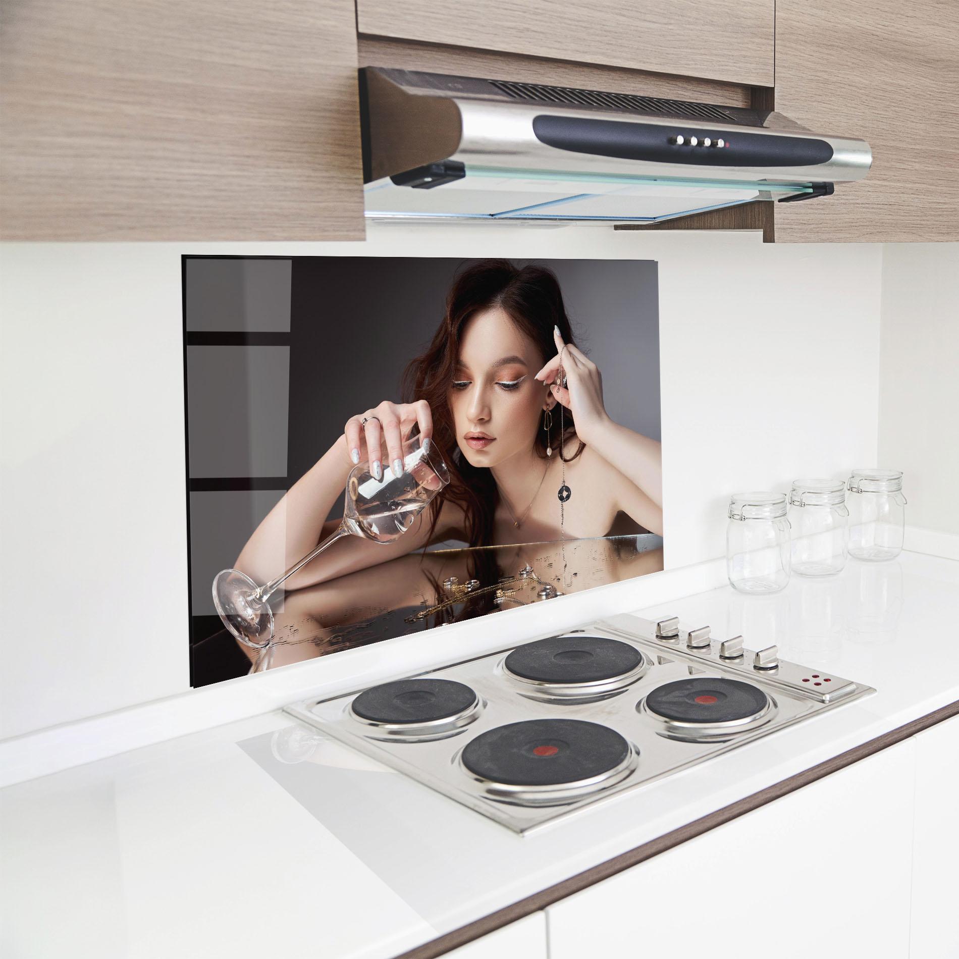 Panel Szklany do Kuchni Wet Rings mockup 8