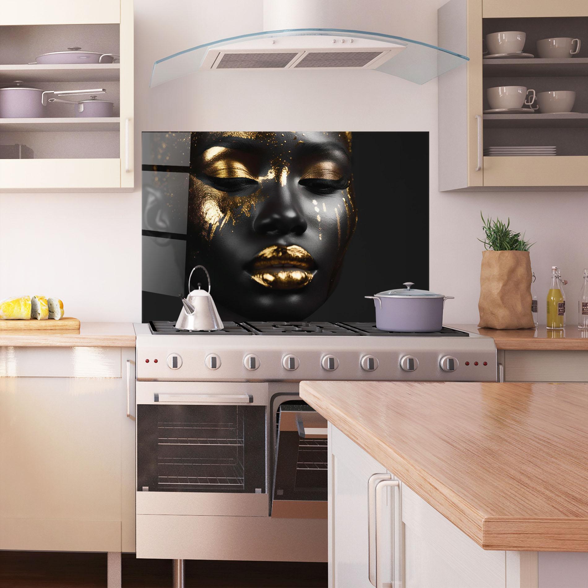 Panel Szklany do Kuchni Gold Eyes Makeup mockup 1