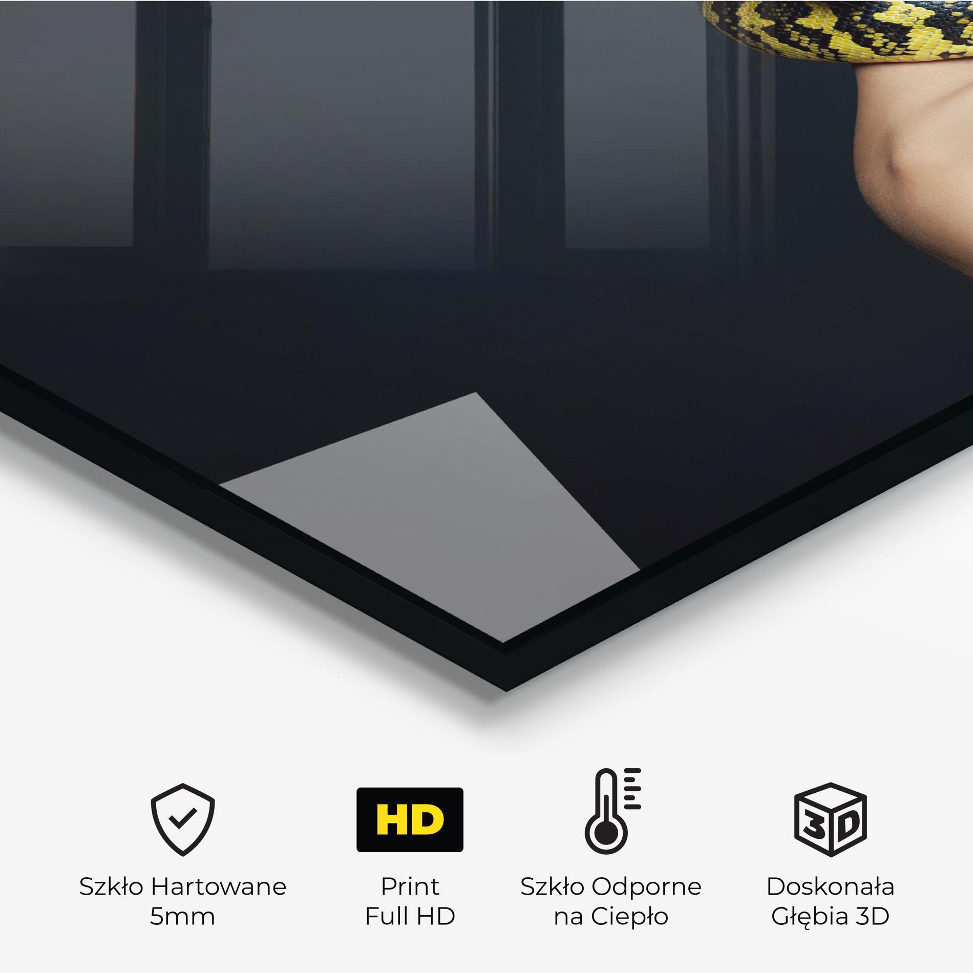 Panel Szklany do Kuchni Yellow Snake Makeup mockup 2