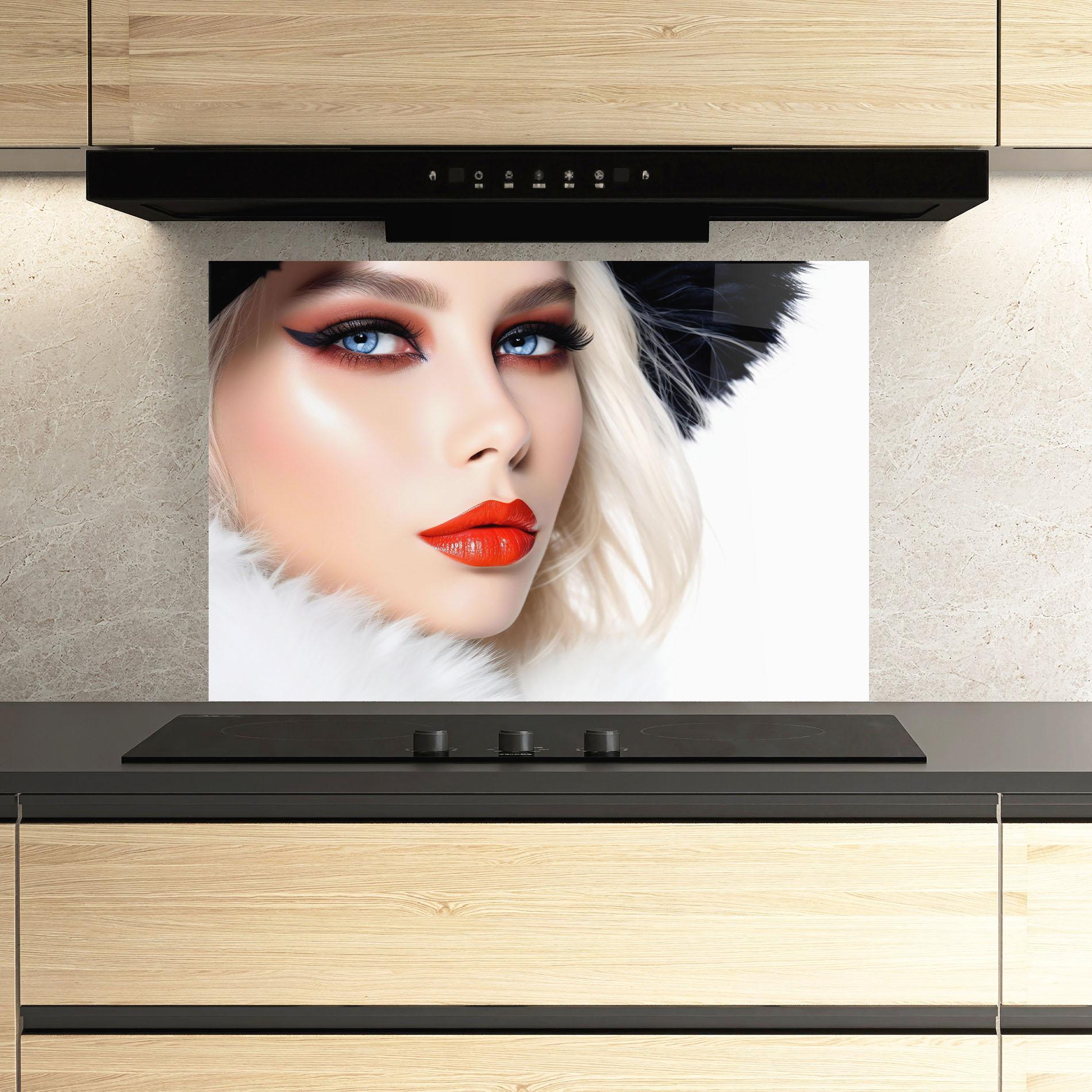 Panel Szklany do Kuchni White Hair Makeup mockup 3