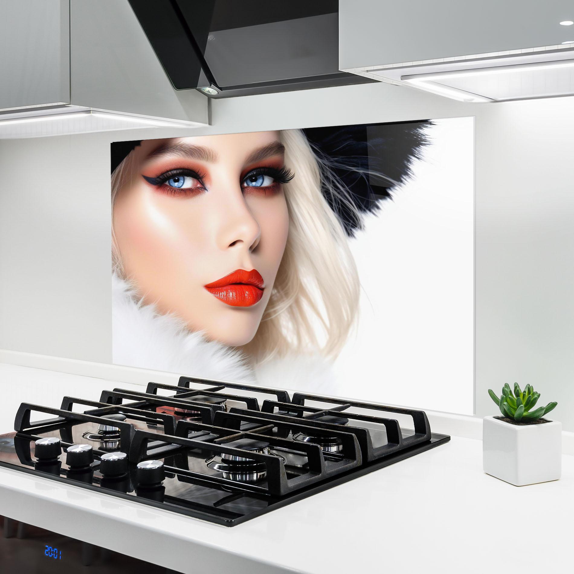 Panel Szklany do Kuchni White Hair Makeup mockup 6