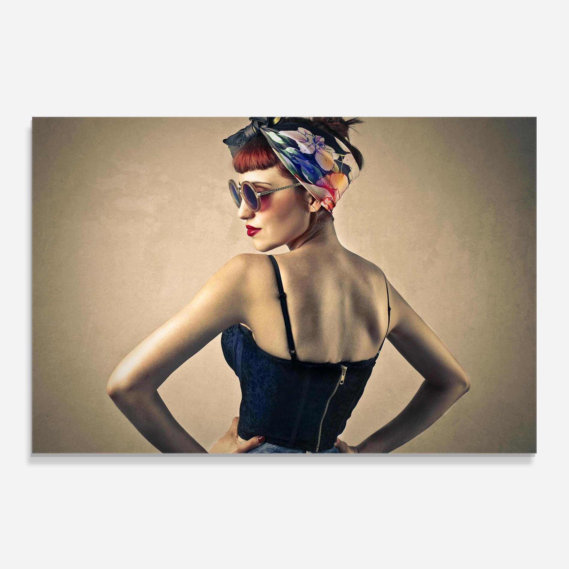 Panel Szklany do Kuchni Pin Up Girl mockup 0