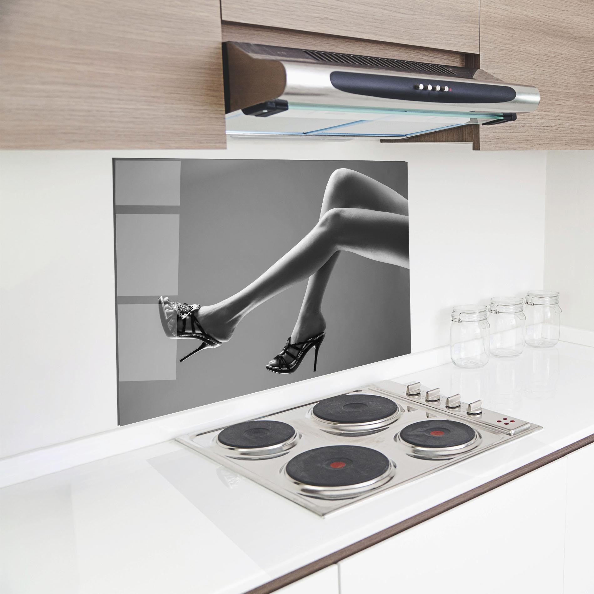 Panel Szklany do Kuchni Black Shoes On Grey mockup 8