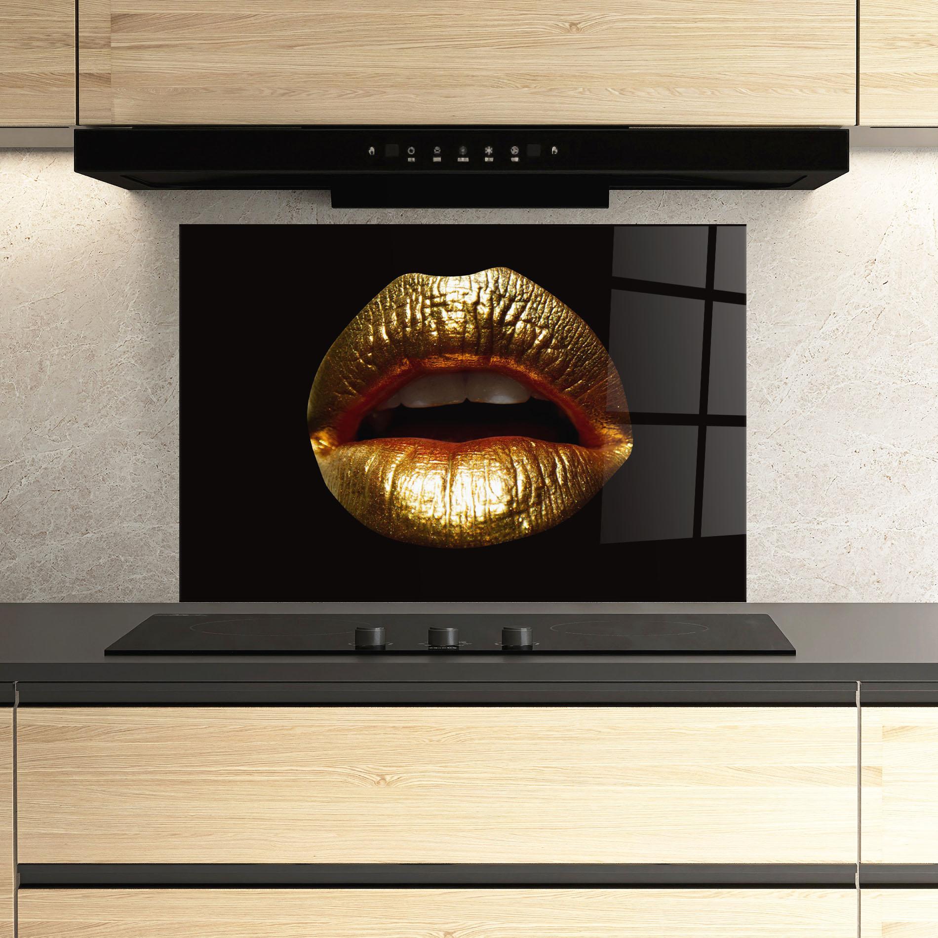 Panel Szklany do Kuchni Pretty Gold Lips mockup 3