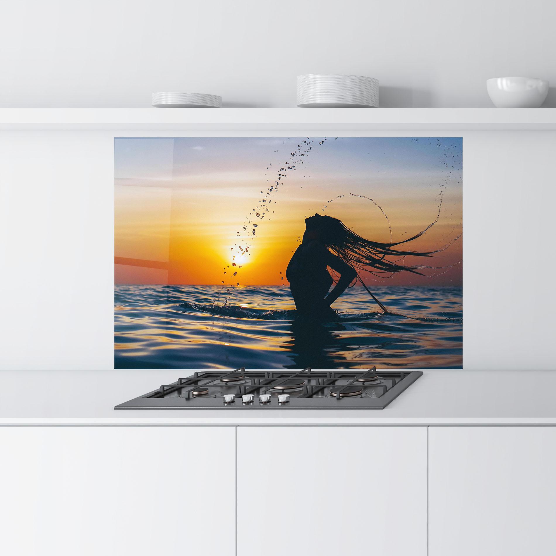 Panel Szklany do Kuchni Ocean Woman Shilouette mockup 9