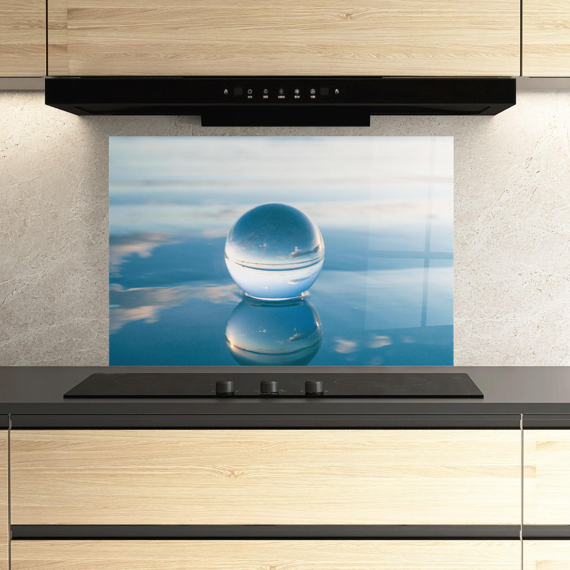 Panel Szklany do Kuchni Crystal Ball Reflecting mockup 3