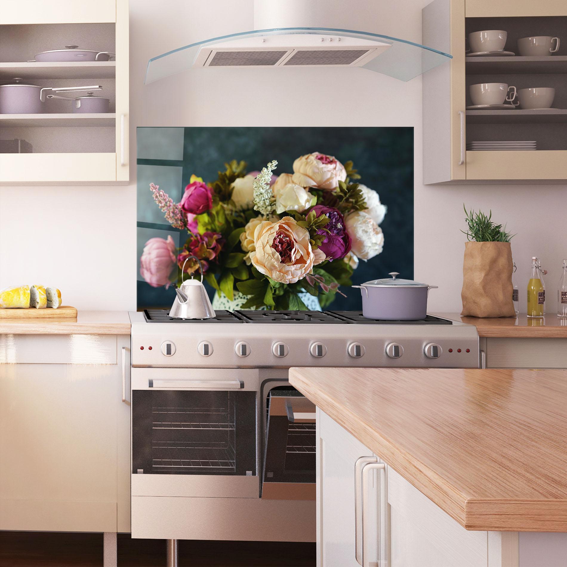 Panel Szklany do Kuchni Cream Roses Bouquet mockup 1