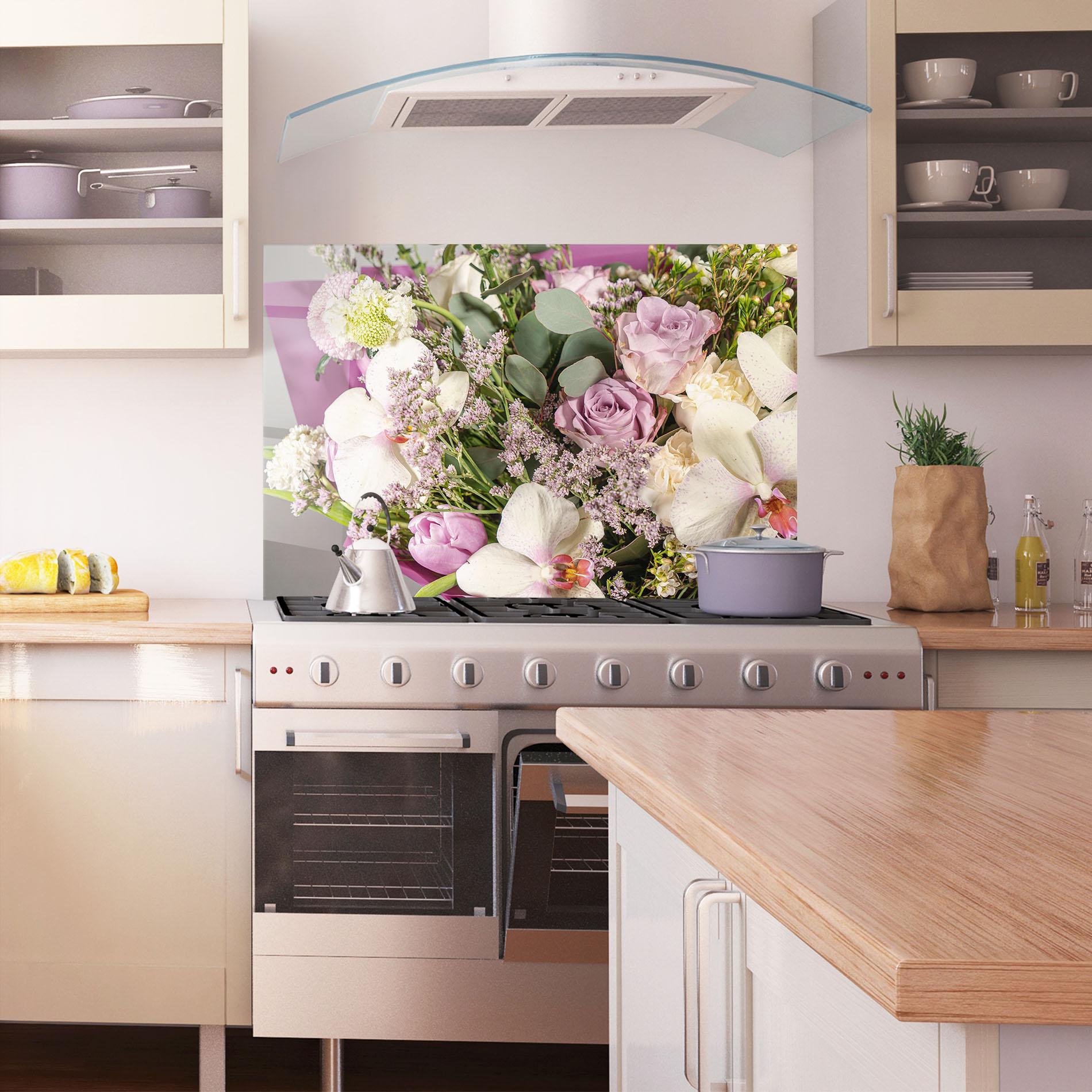 Panel Szklany do Kuchni Cute Purple Bouquet mockup 1