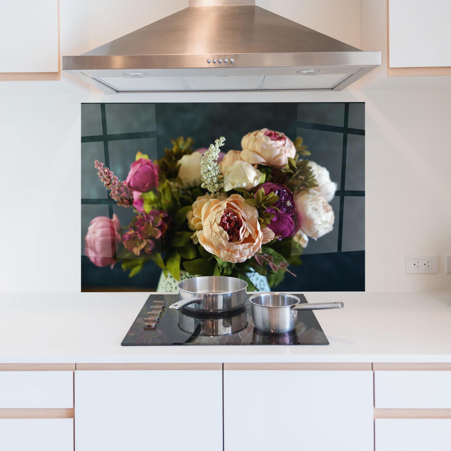 Panel Szklany do Kuchni Cream Roses Bouquet mockup 5