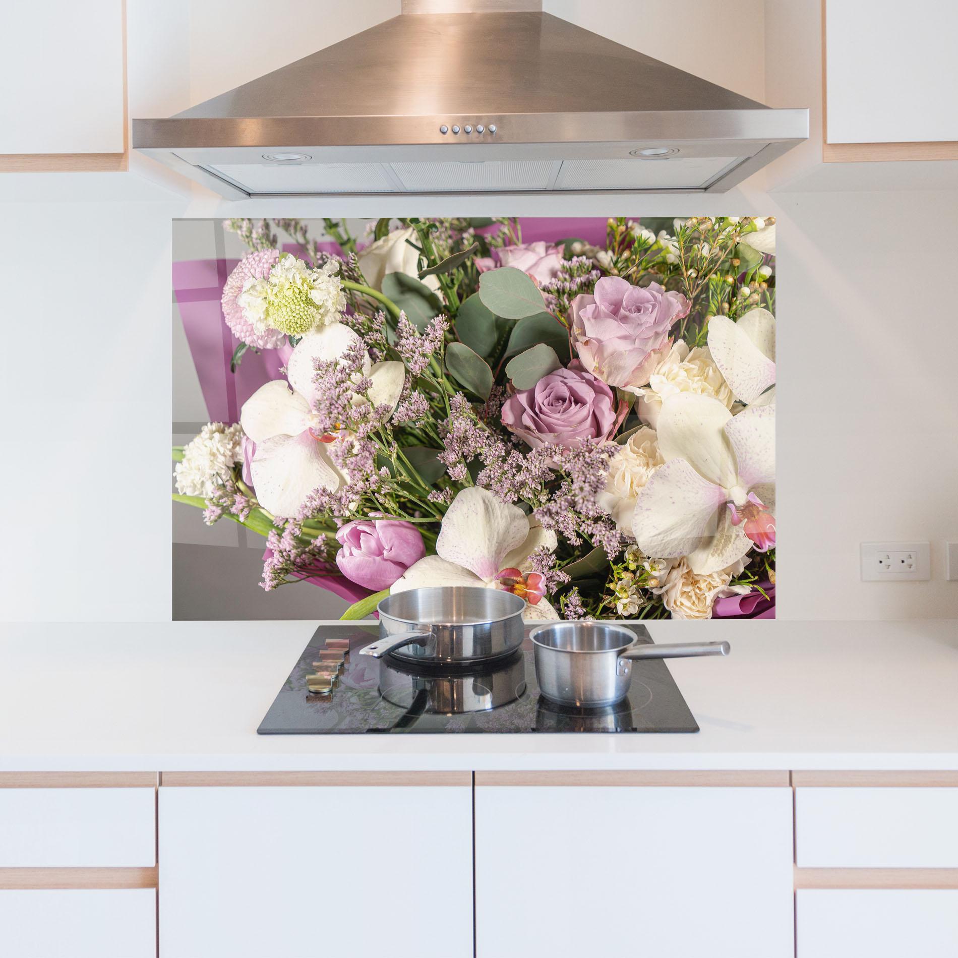 Panel Szklany do Kuchni Cute Purple Bouquet mockup 5