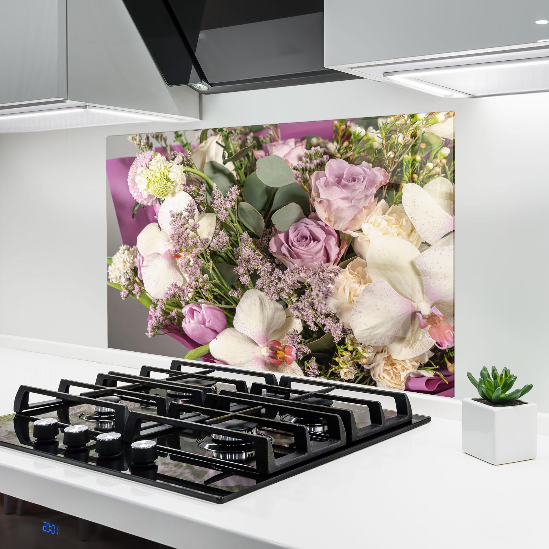 Panel Szklany do Kuchni Cute Purple Bouquet mockup 6
