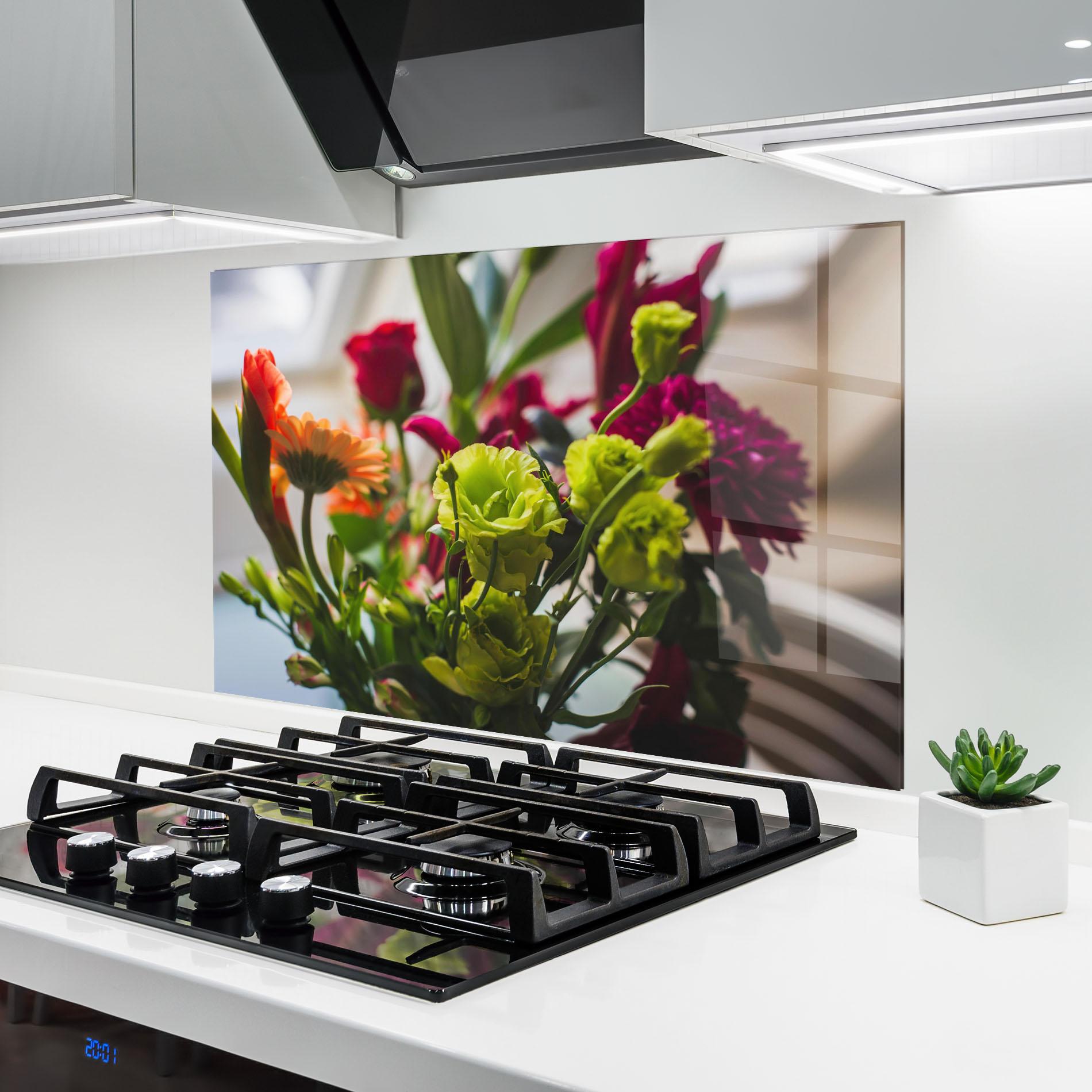 Panel Szklany do Kuchni Green Flowers Bouquet mockup 6