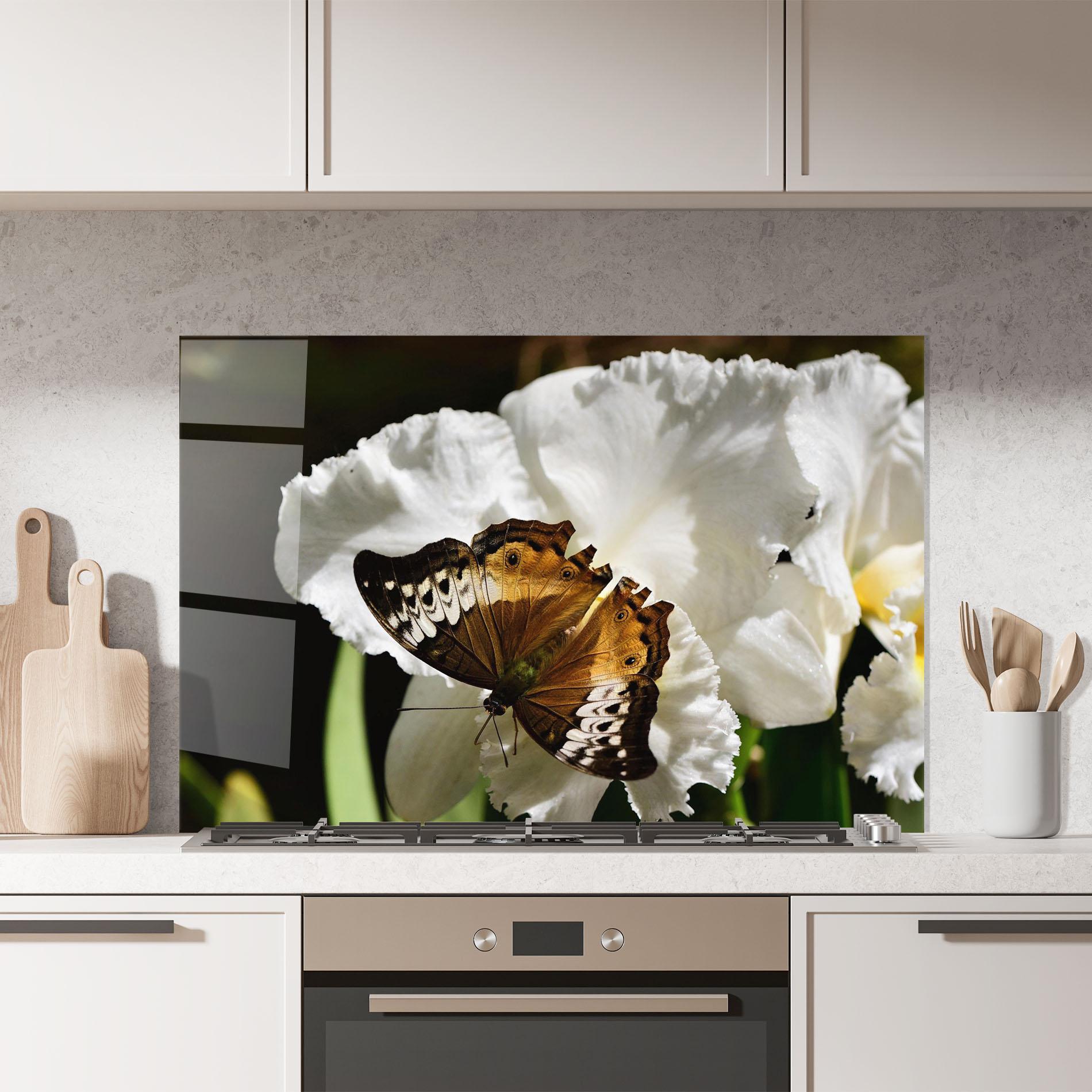 Panel Szklany do Kuchni Butterfly Exotic Plant mockup 7