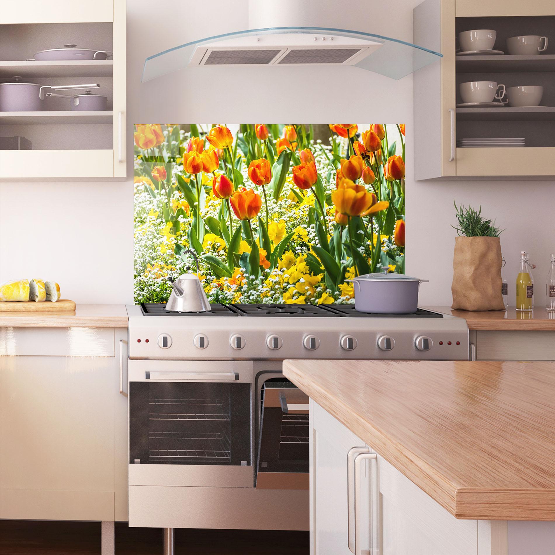 Panel Szklany do Kuchni Colorful Tulips Garden mockup 1