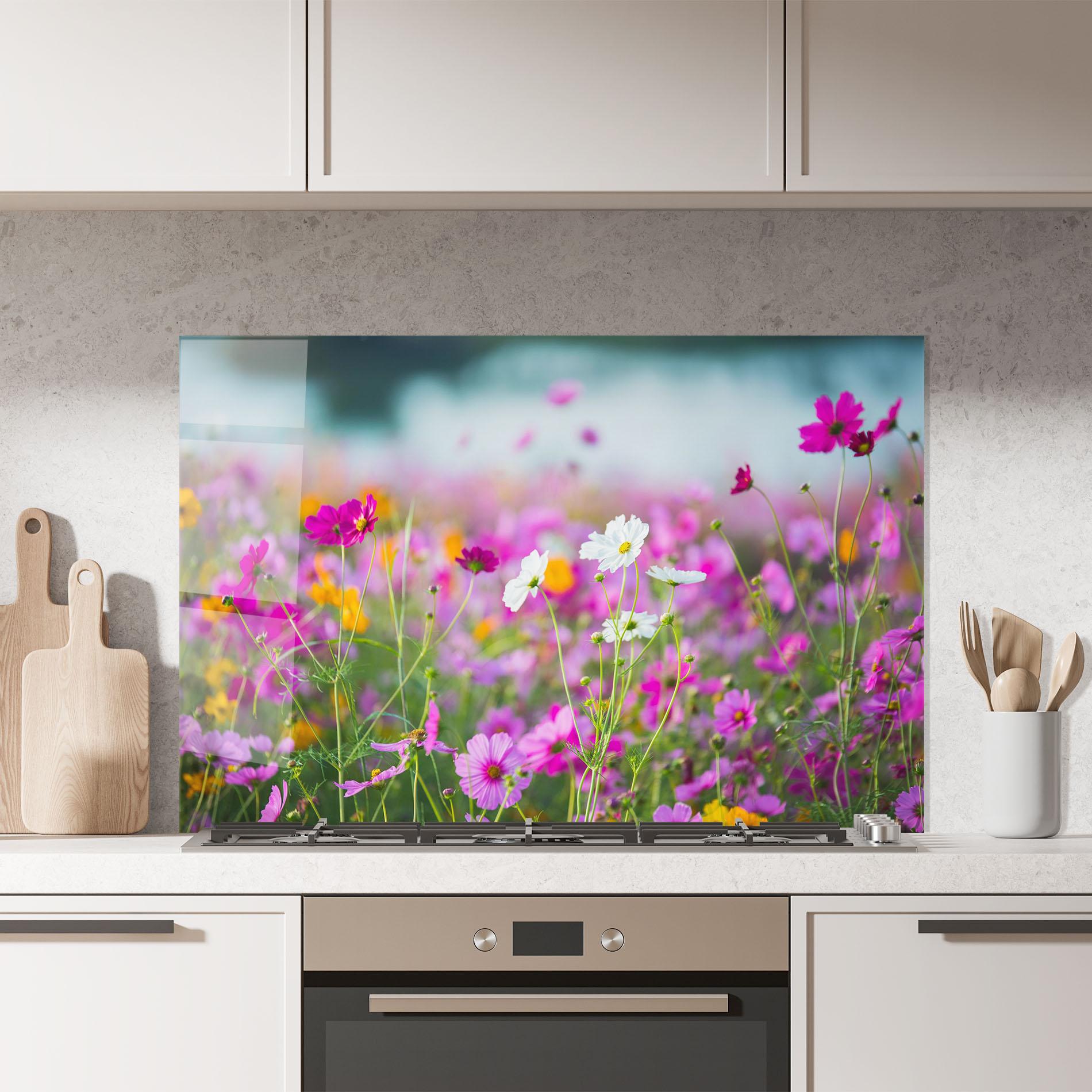 Panel Szklany do Kuchni Flower Grassland mockup 7