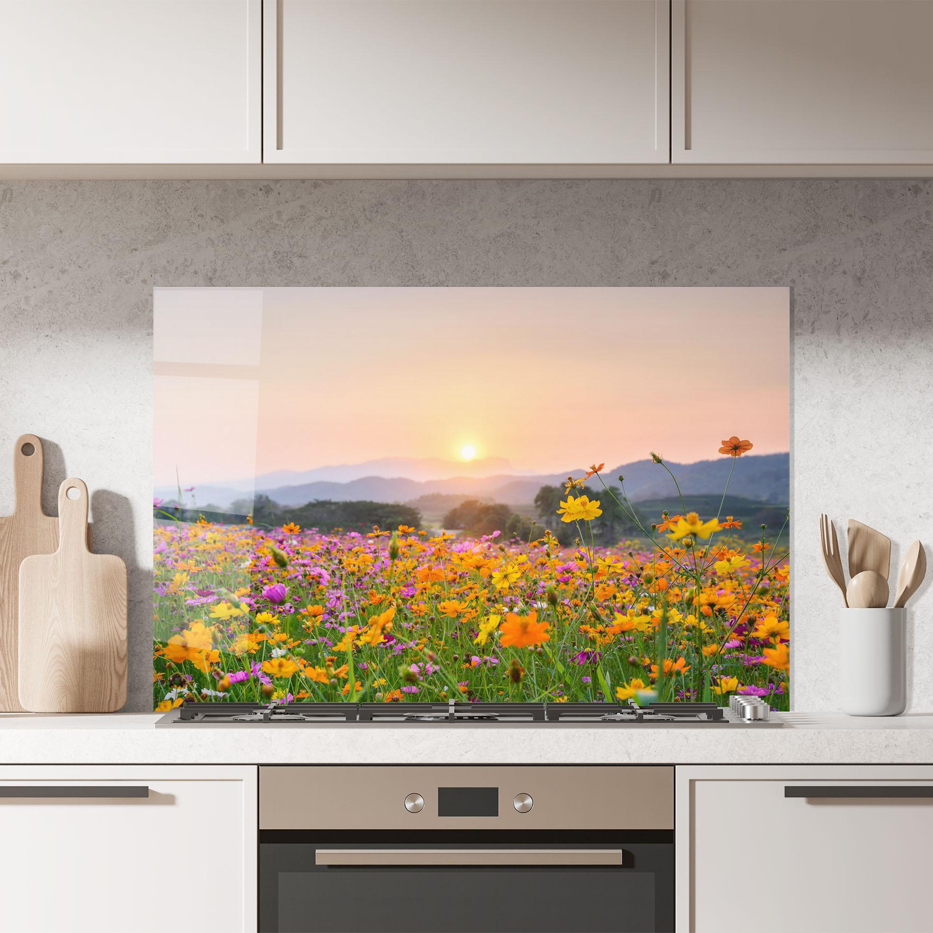 Panel Szklany do Kuchni Sunset Mountain Flowerf mockup 7