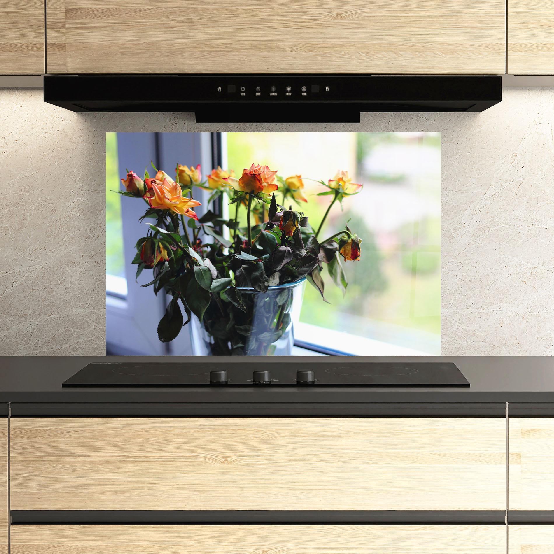 Panel Szklany do Kuchni Red Yellow Rose Vase mockup 3