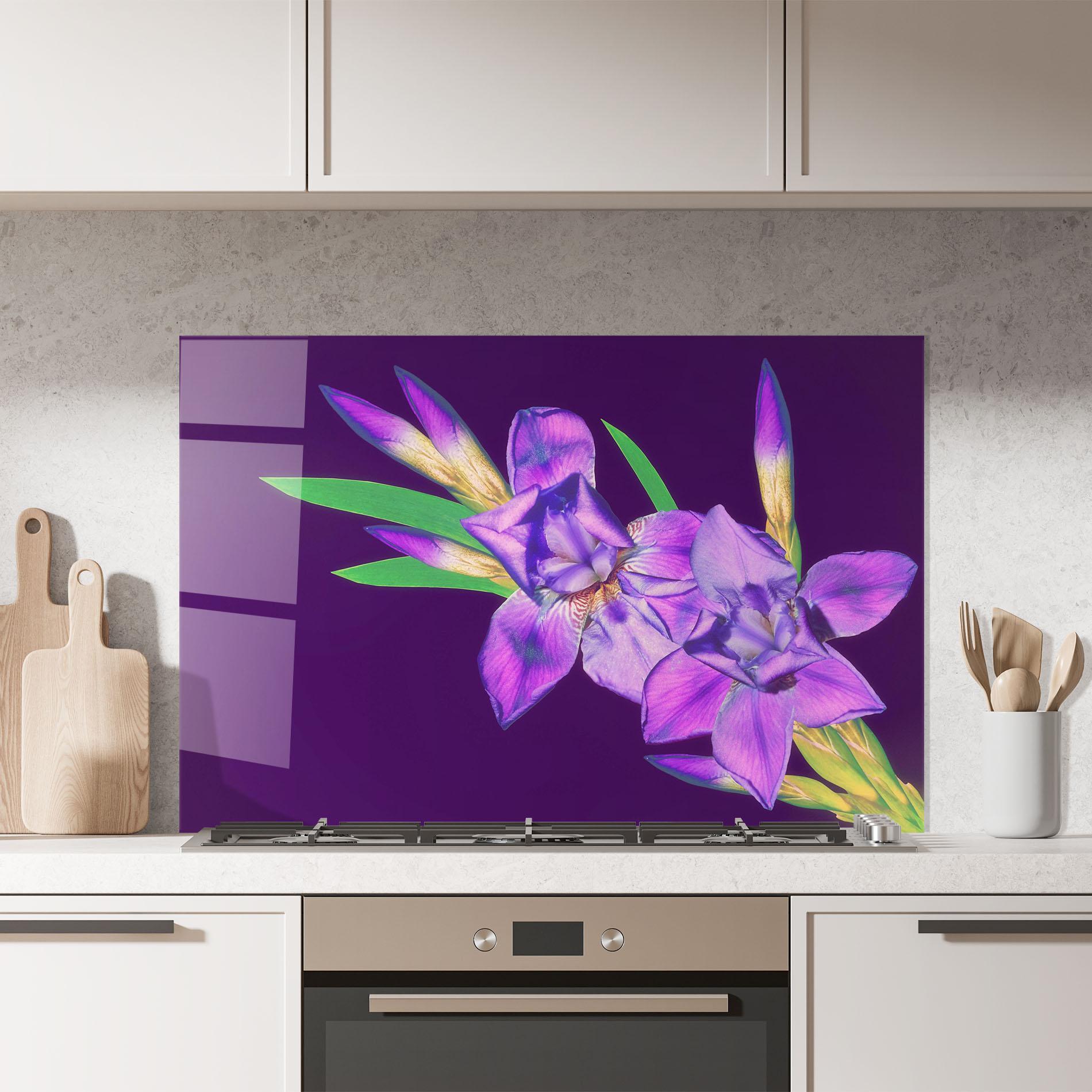 Panel Szklany do Kuchni Iris On Purple mockup 7