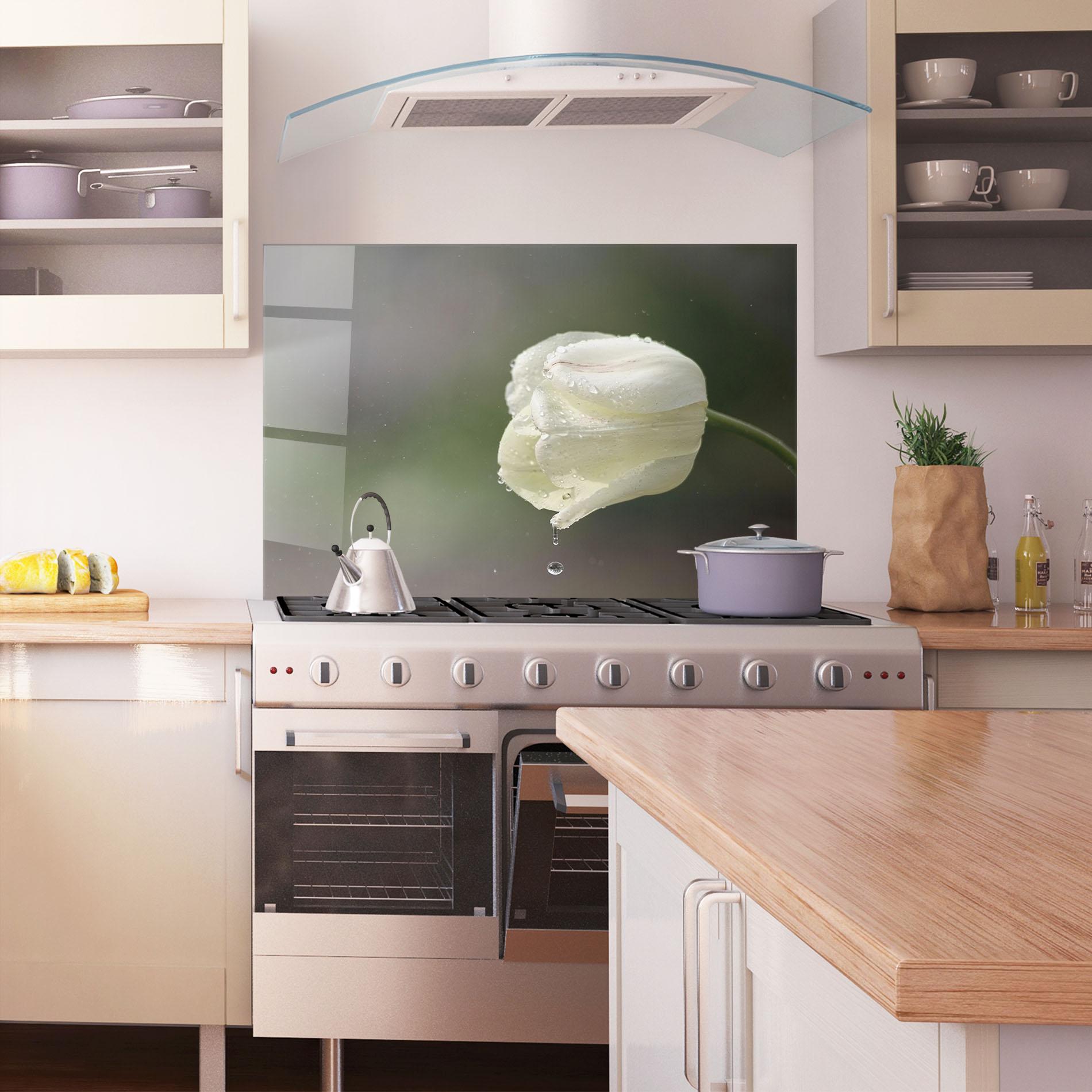 Panel Szklany do Kuchni White Single Tulip mockup 1
