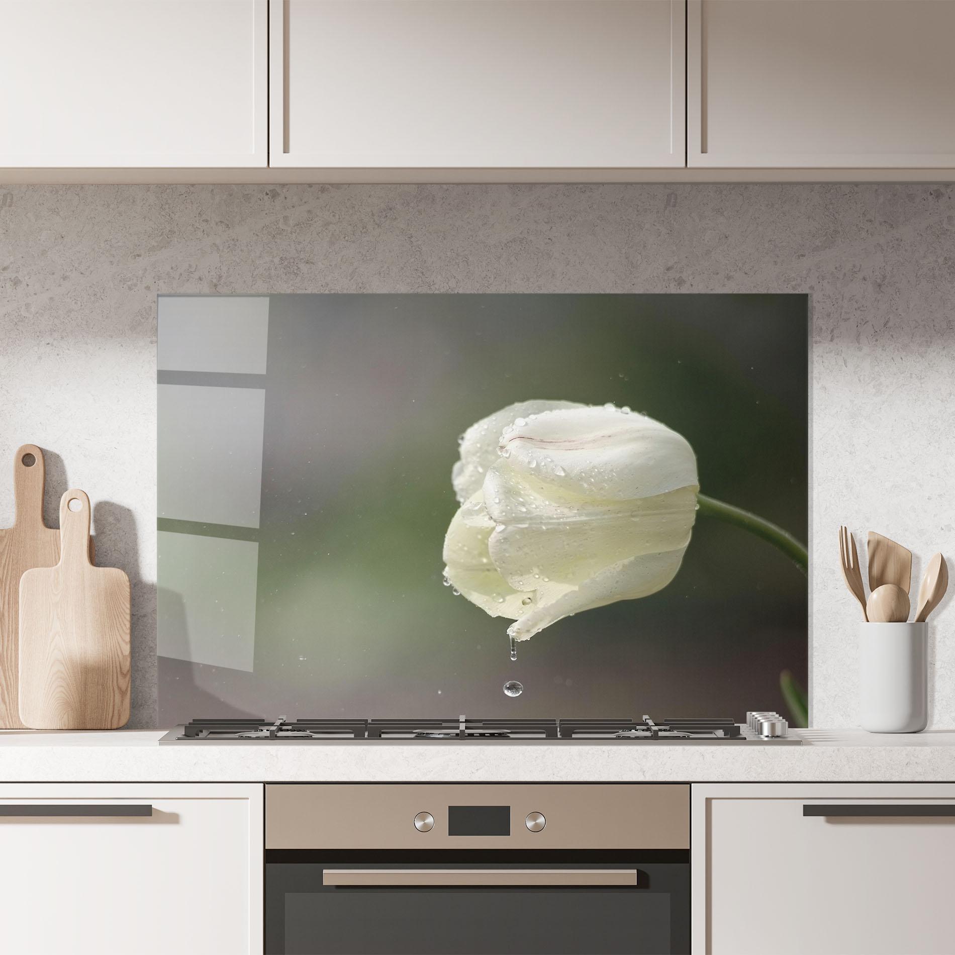 Panel Szklany do Kuchni White Single Tulip mockup 7