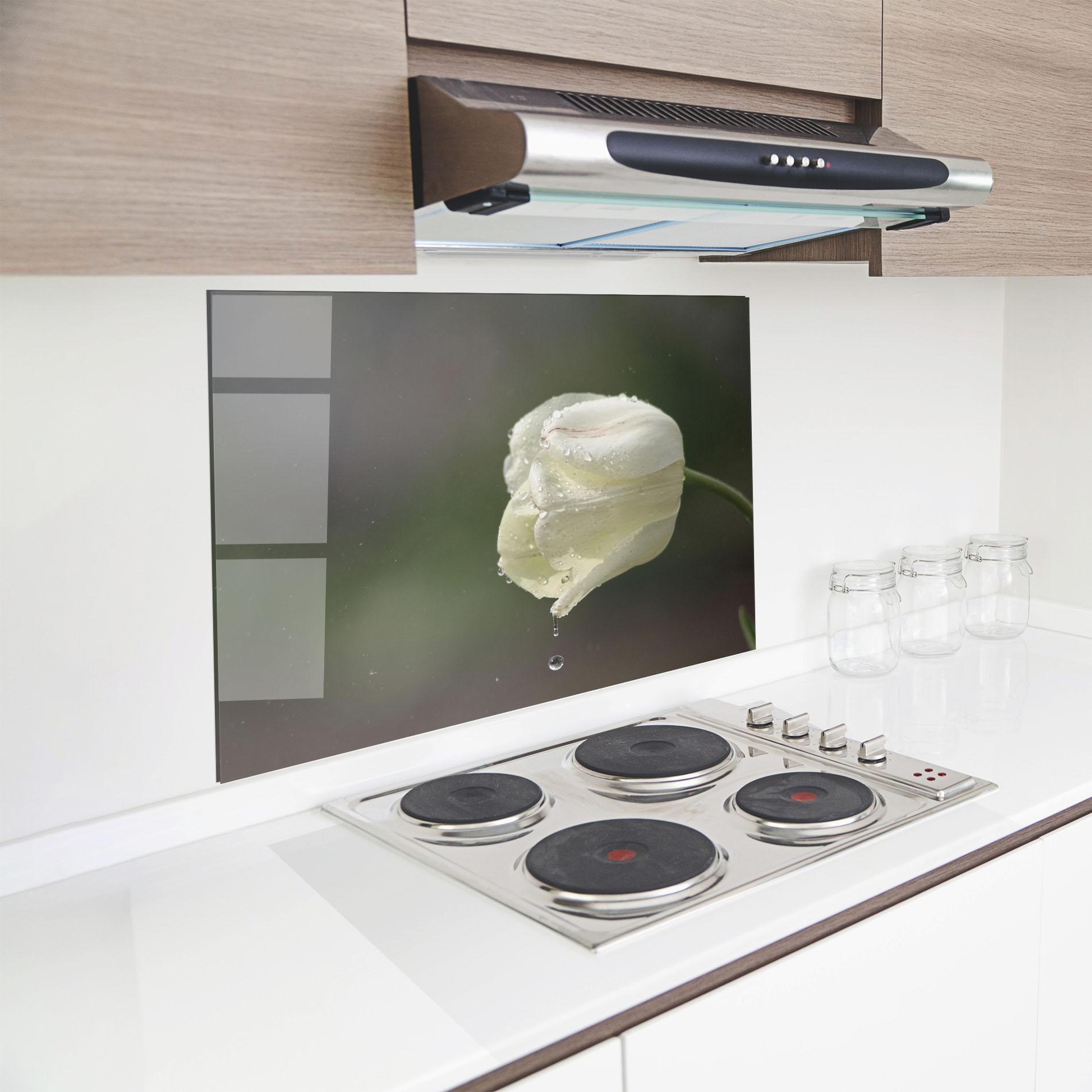 Panel Szklany do Kuchni White Single Tulip mockup 8