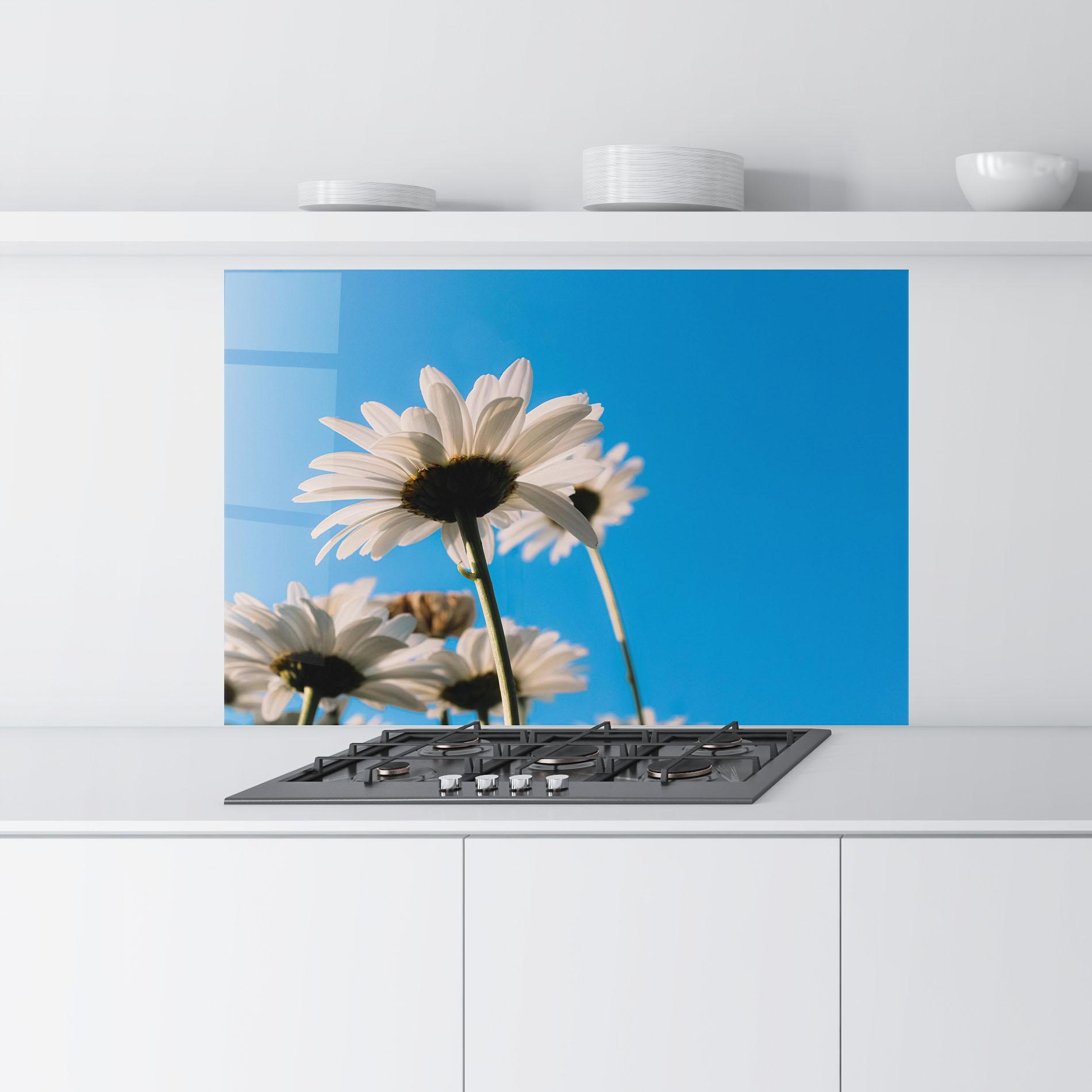 Panel Szklany do Kuchni Blue Sky Daisy mockup 9