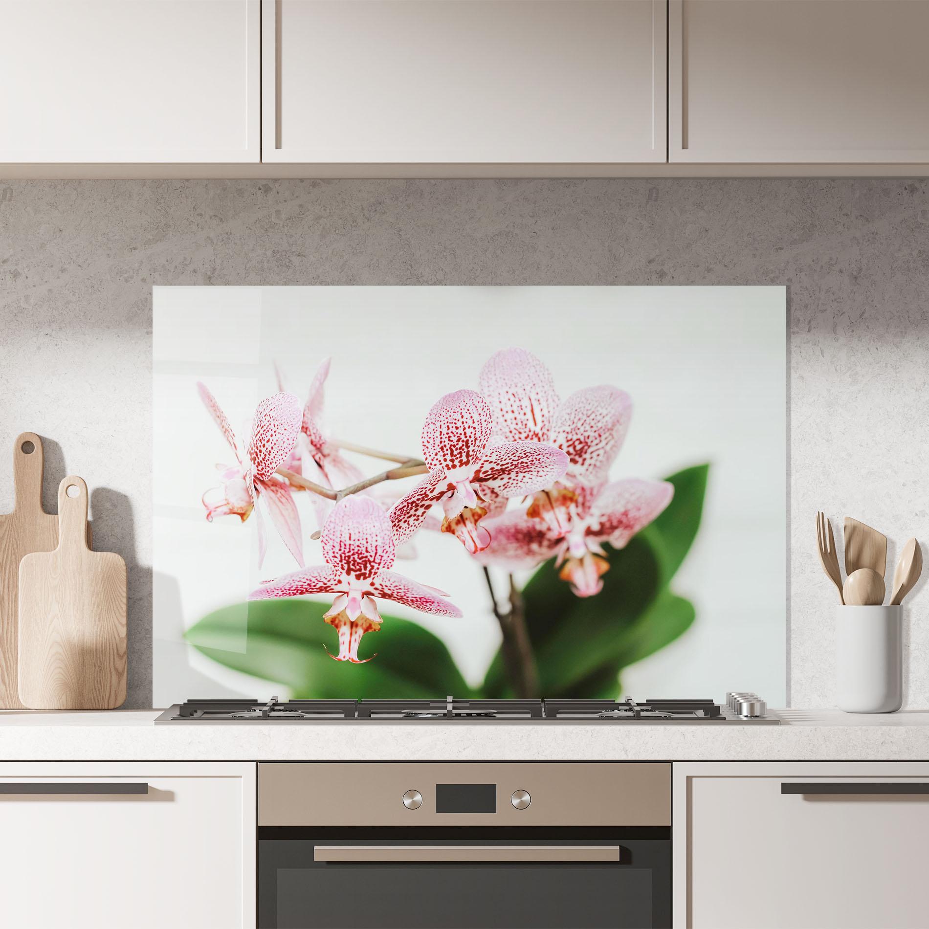 Panel Szklany do Kuchni Green Orchids mockup 7