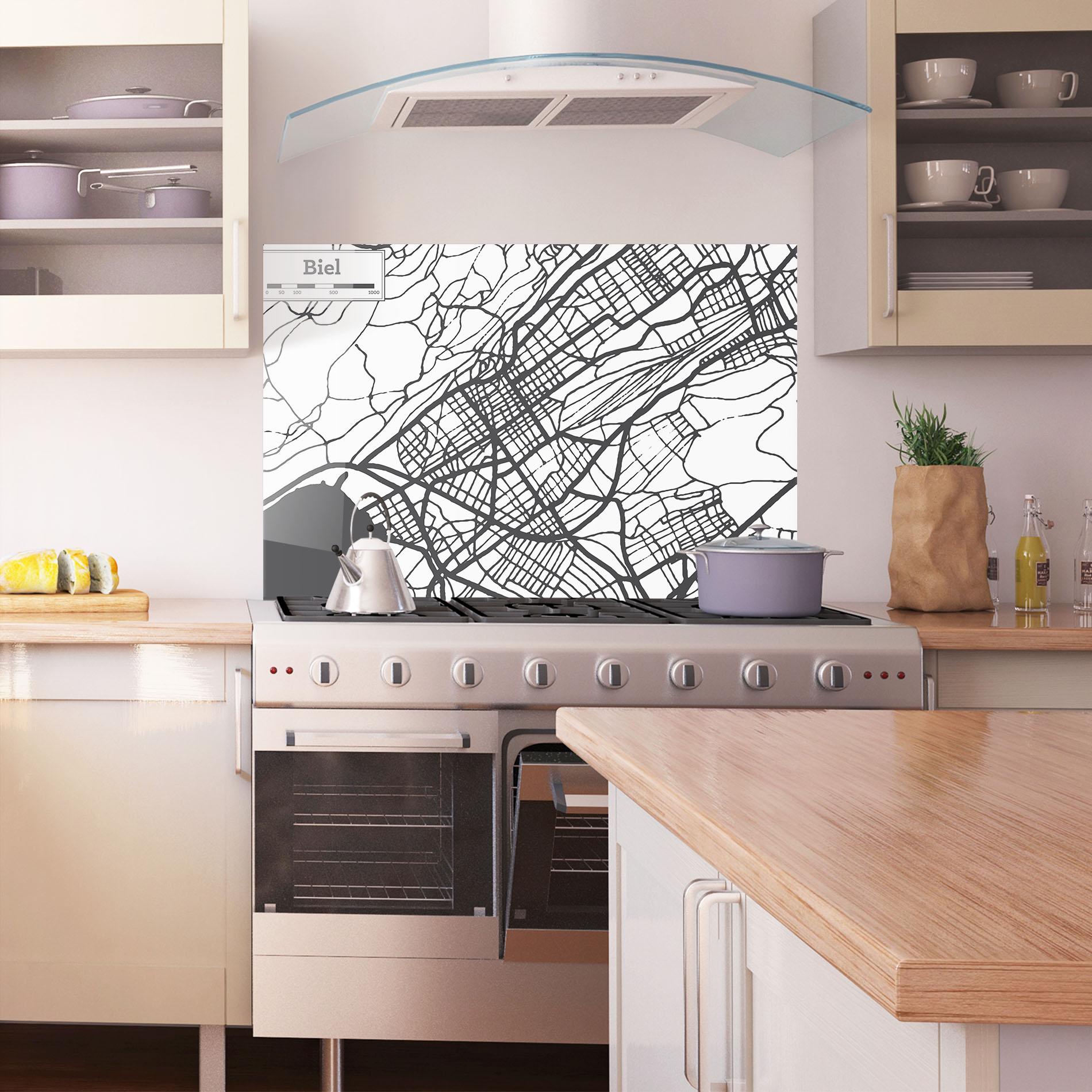 Panel Szklany do Kuchni Biel Map mockup 1