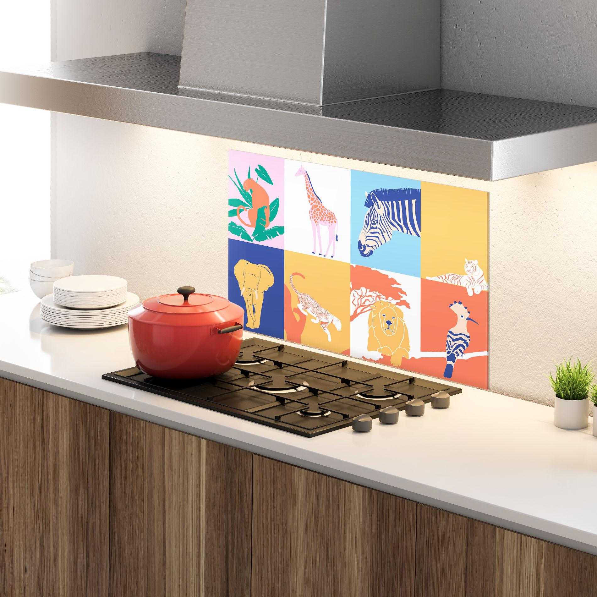 Panel Szklany do Kuchni Wild Life Collage mockup 4