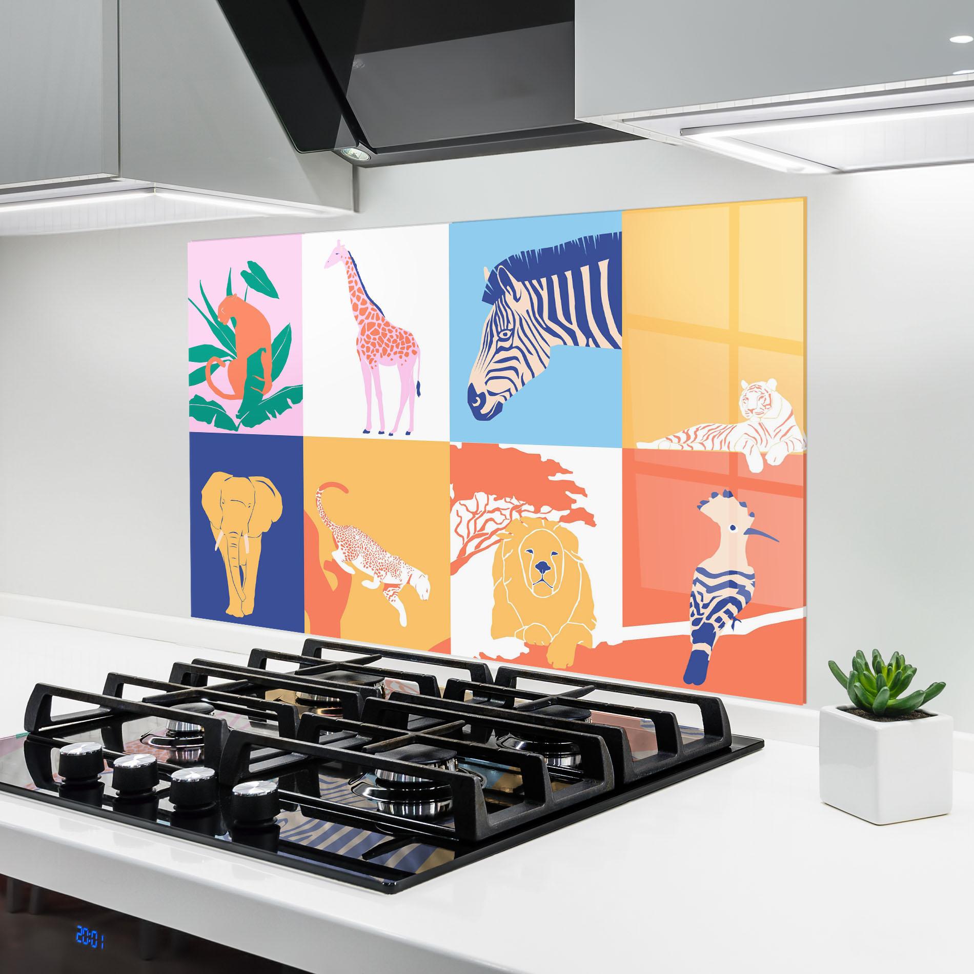 Panel Szklany do Kuchni Wild Life Collage mockup 6