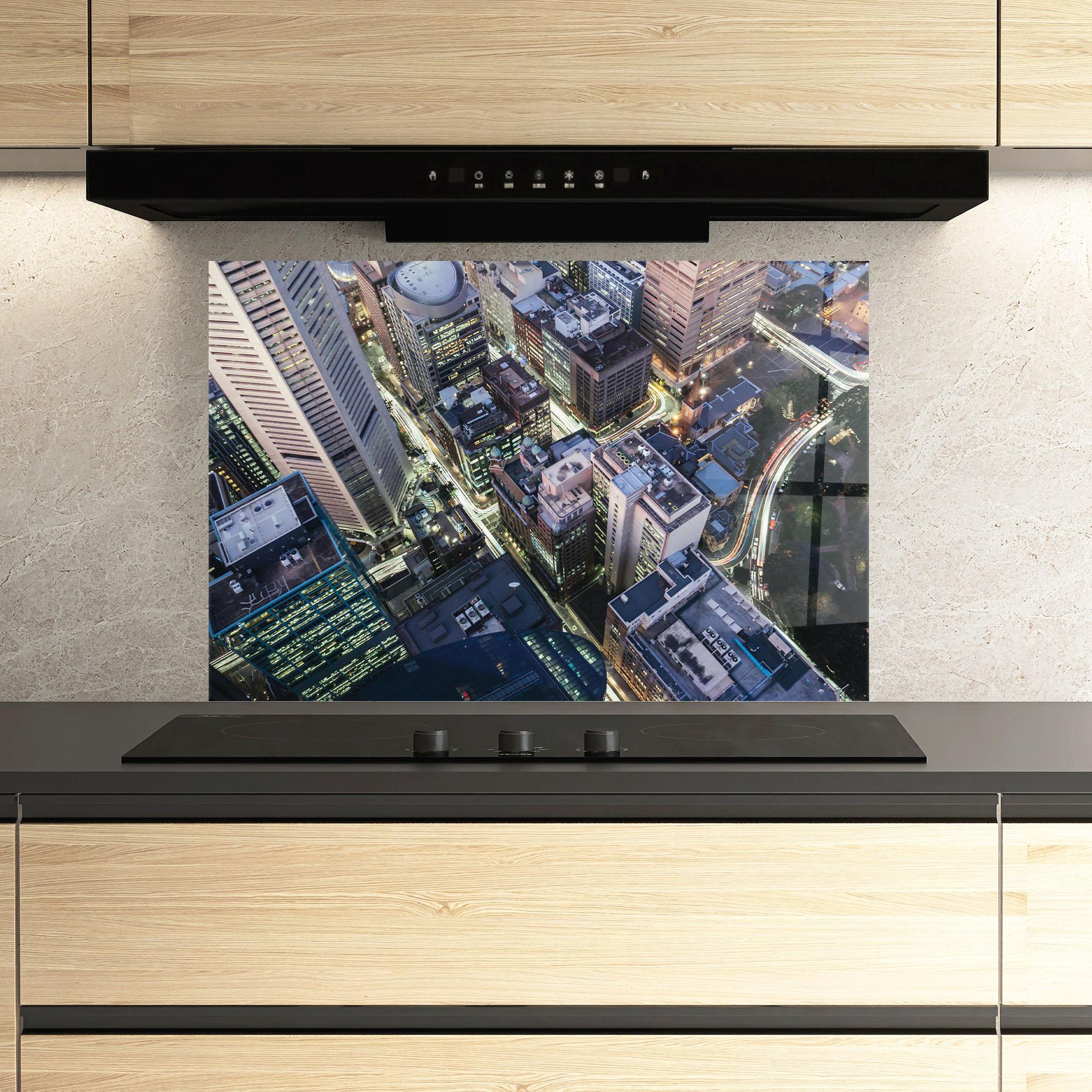 Panel Szklany do Kuchni Green Purple Skyline mockup 3