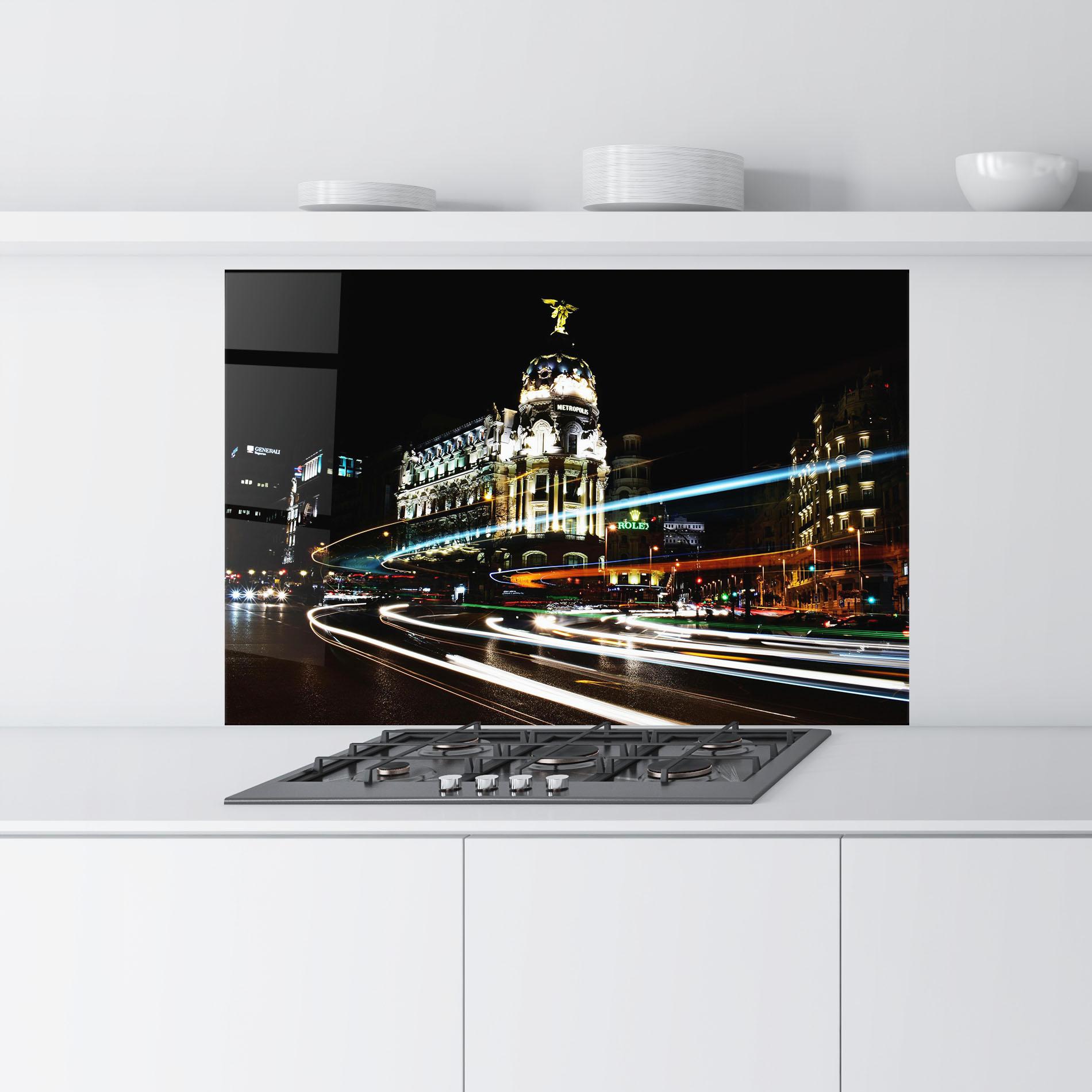 Panel Szklany do Kuchni Madrid At Night mockup 9