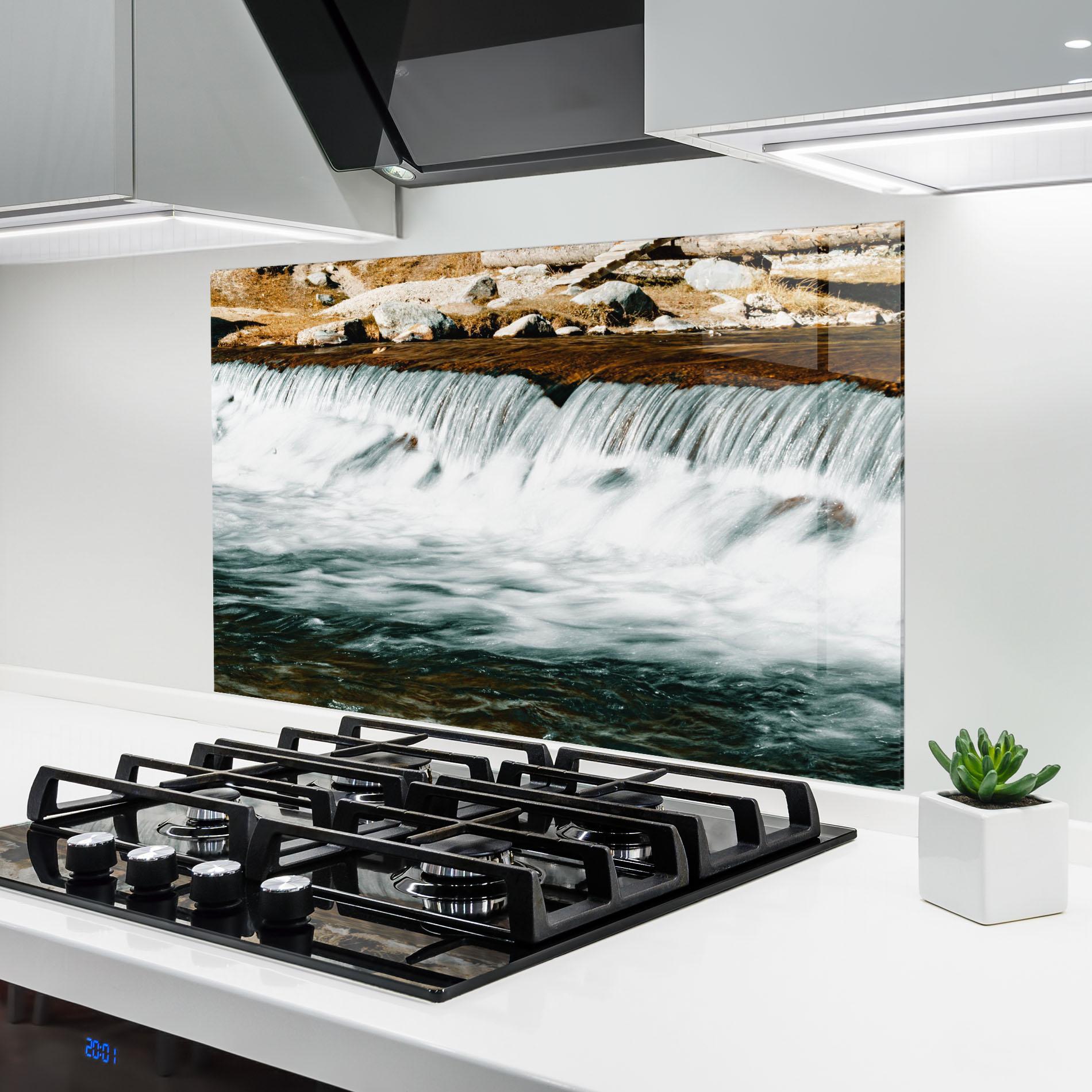 Panel Szklany do Kuchni Small Pretty Waterfall mockup 6